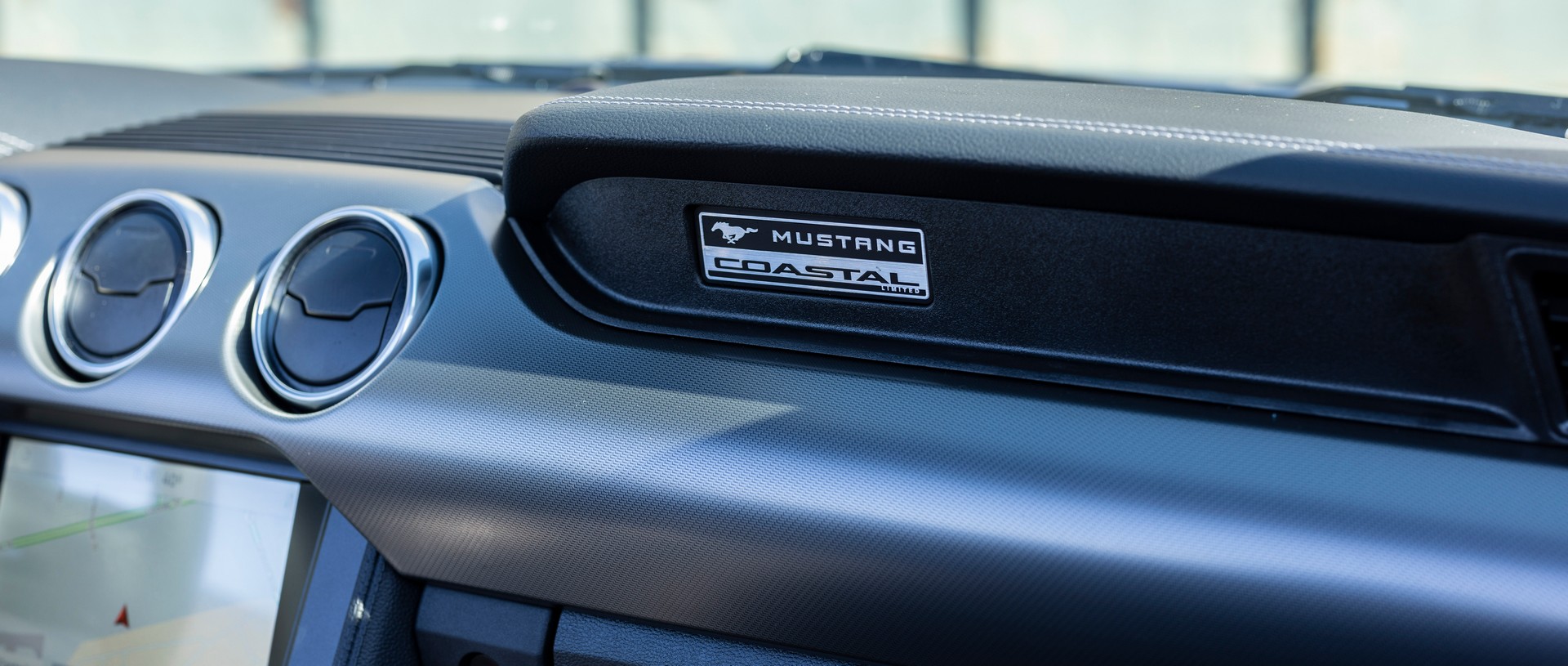 Ford Unveils 2022 Mustang Shelby GT500 Heritage Edition