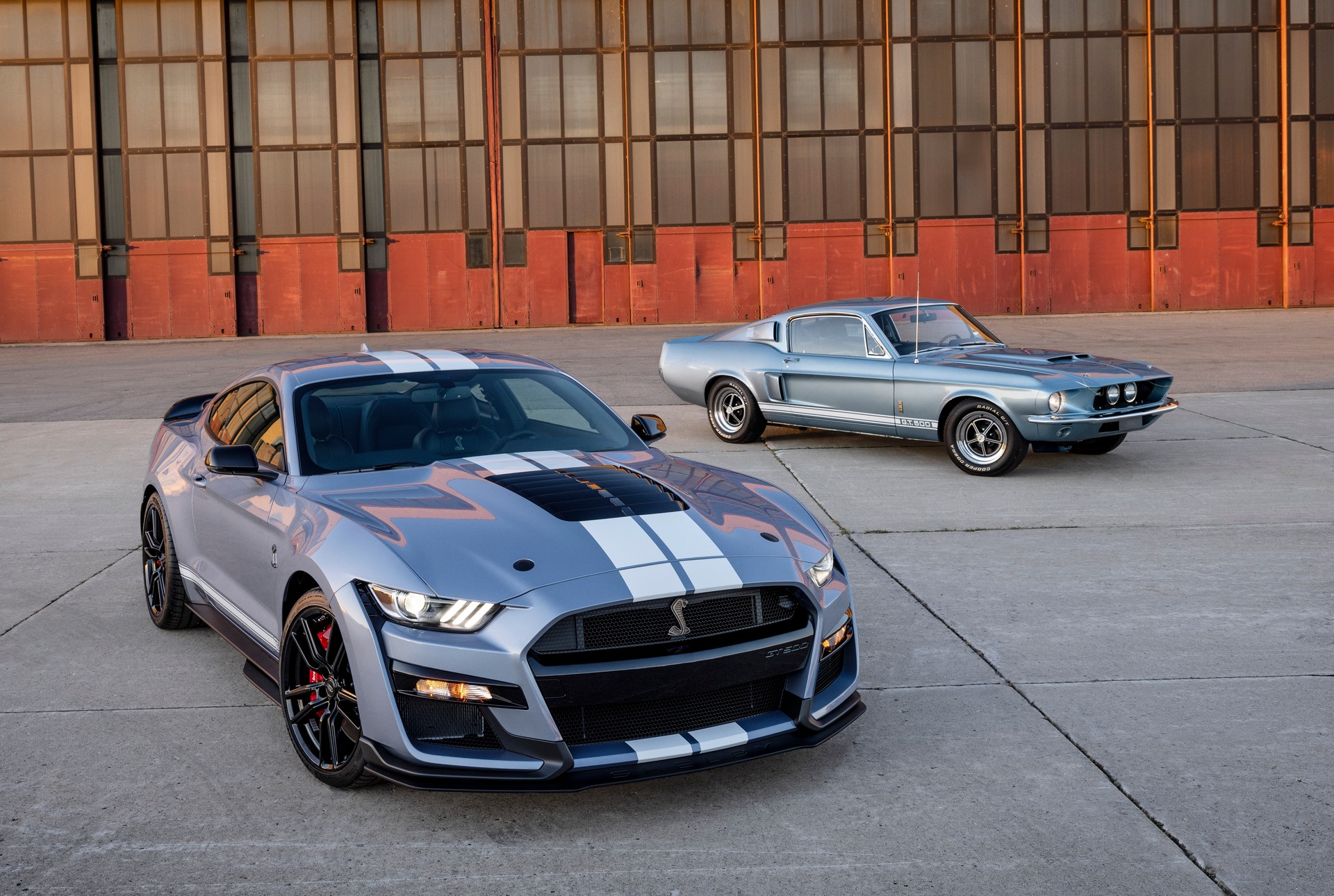 Ford Unveils 2022 Mustang Shelby GT500 Heritage Edition