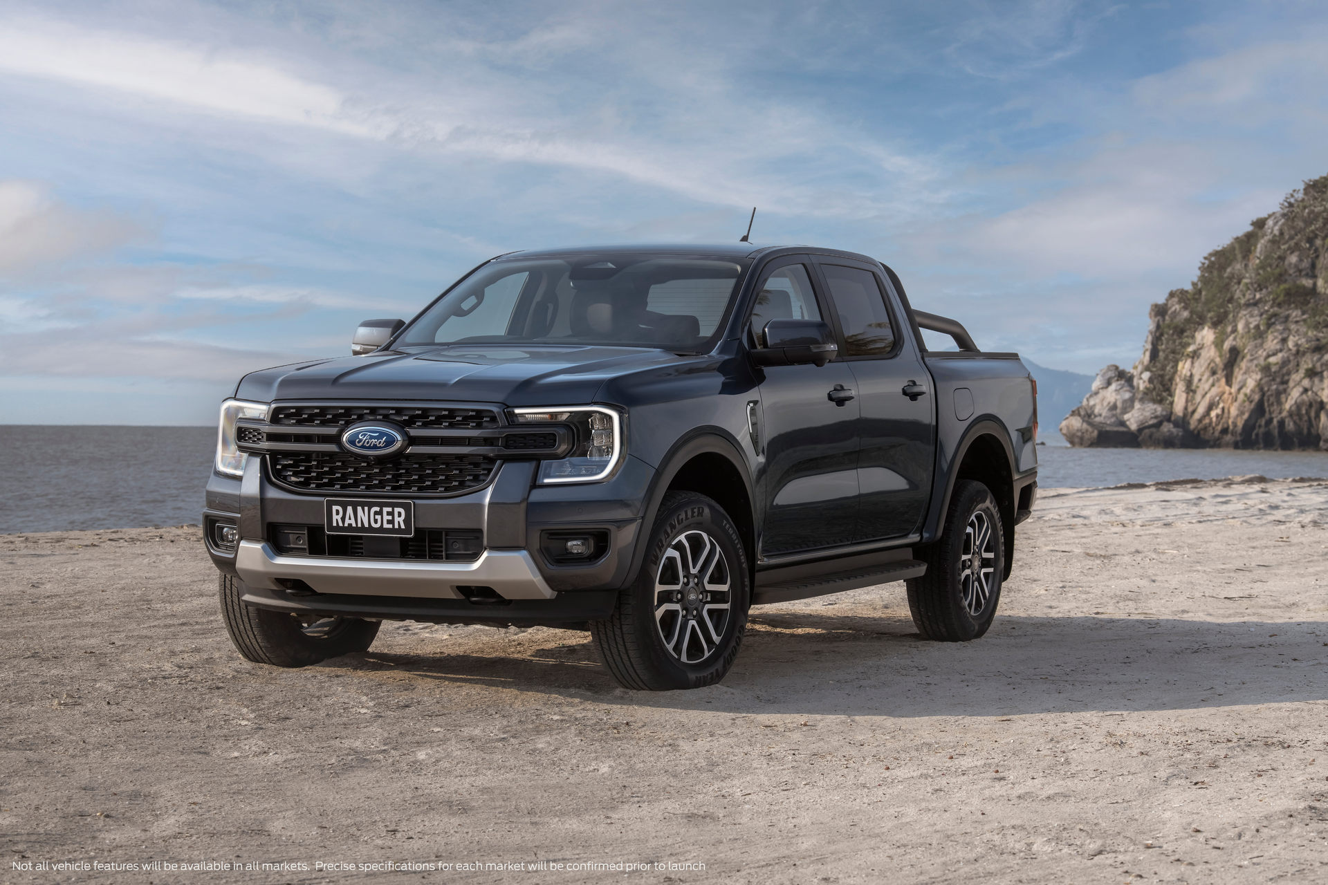 2022 Ford Ranger Steps Onto Global Stage, Previews America’s Next Mid-Size Pickup