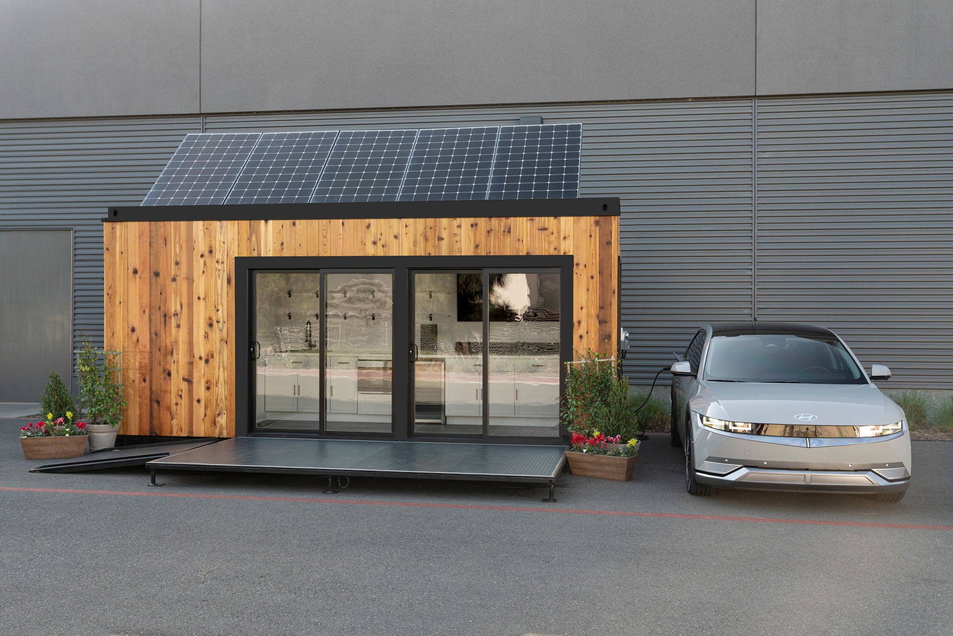 Hyundai Home Wants To Cover Your Solar Energy And Charging Needs