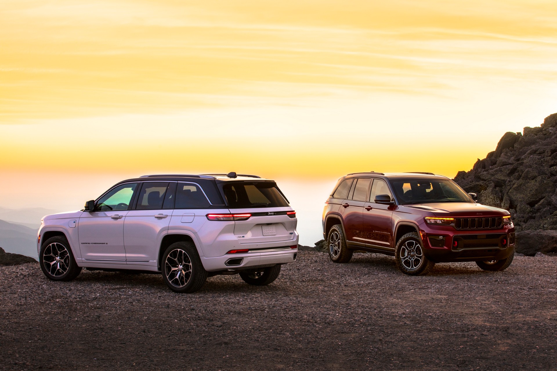 2022 Jeep Grand Cherokee Starts At $37,390 And Climbs To $66,660 For Luxurious Summit Reserve