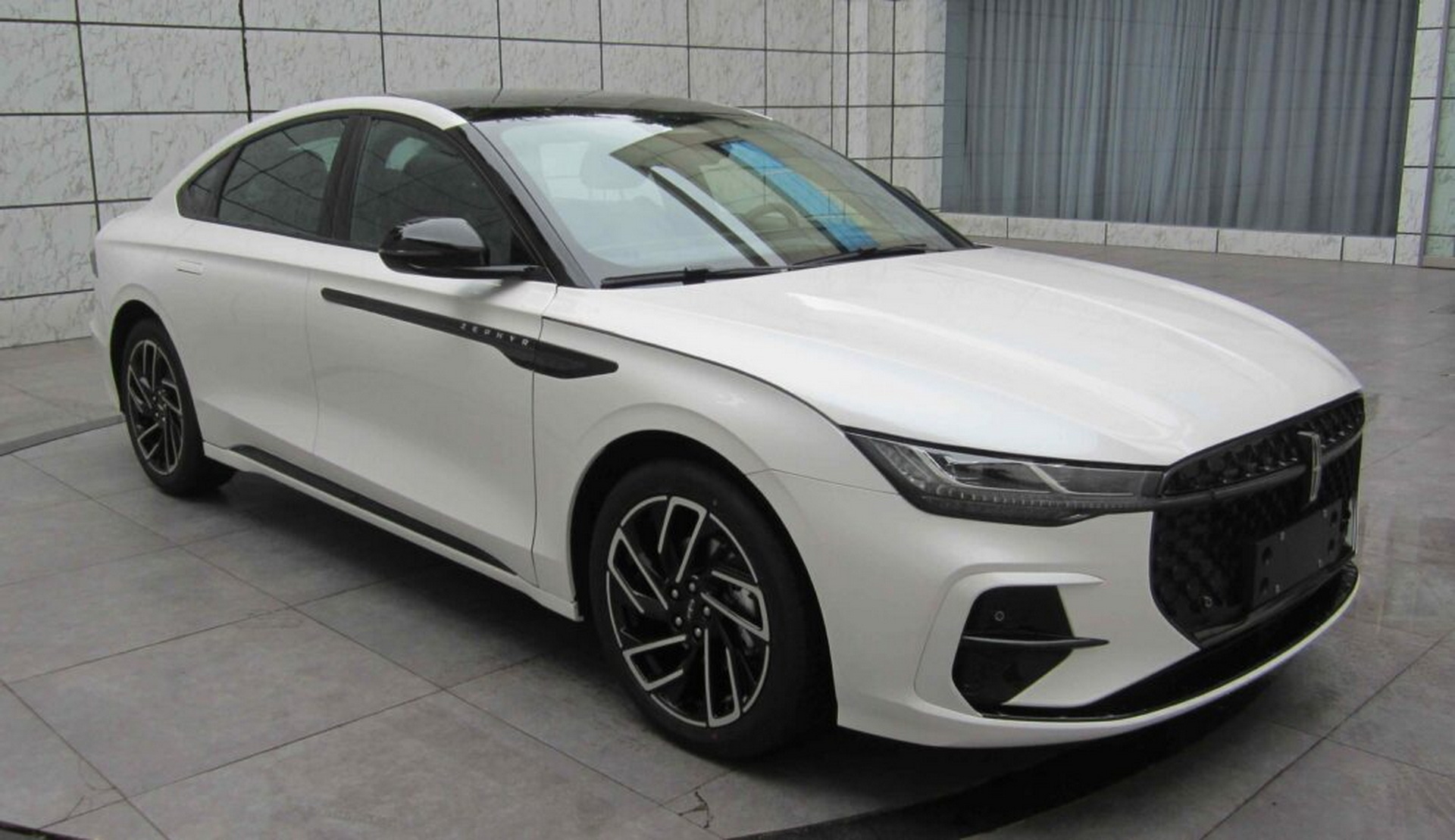 Lincoln’s New 2023 Zephyr Sedan Breaks Cover In China, But It Ain’t For U.S.