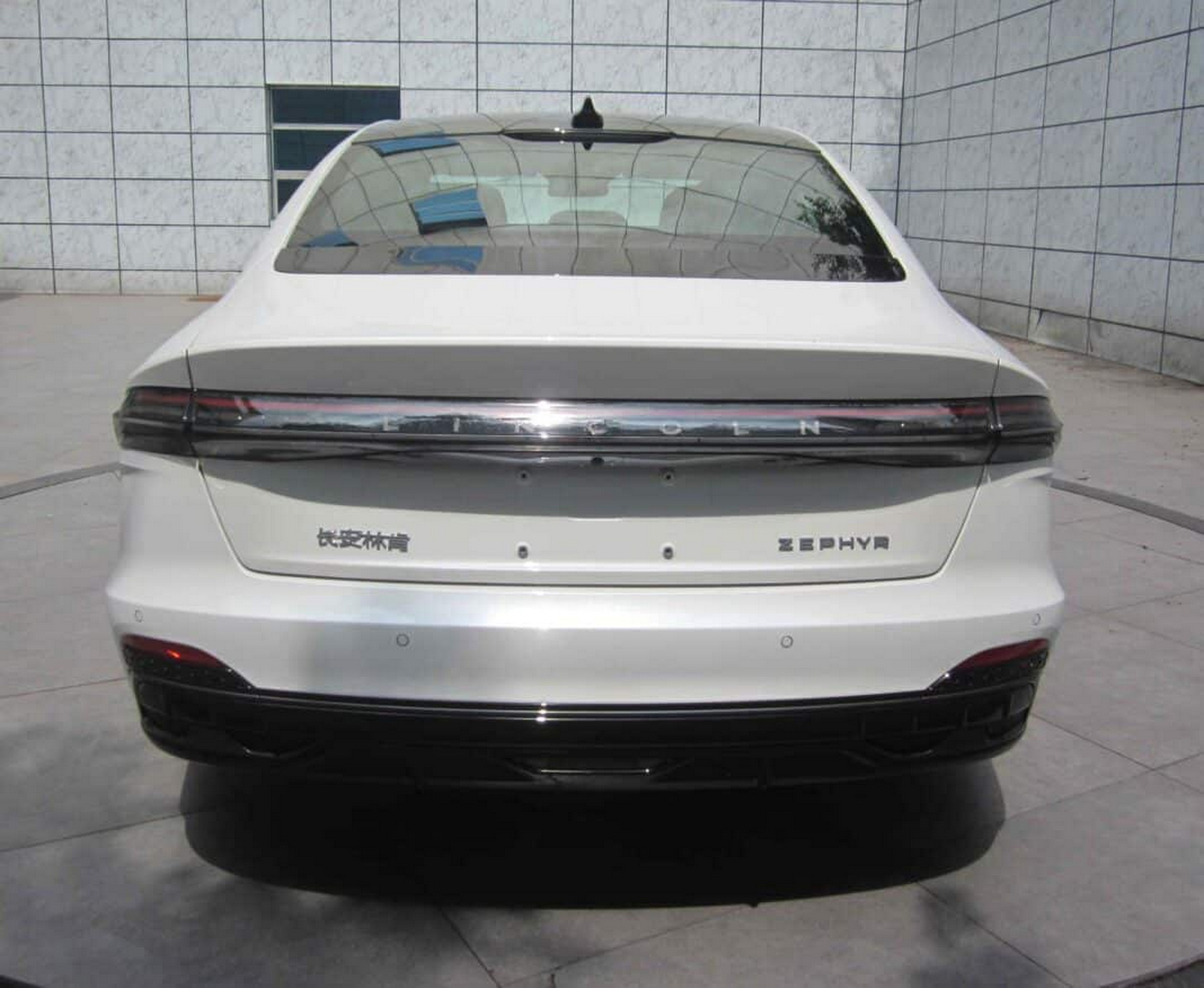 Lincoln’s New 2023 Zephyr Sedan Breaks Cover In China, But It Ain’t For U.S.