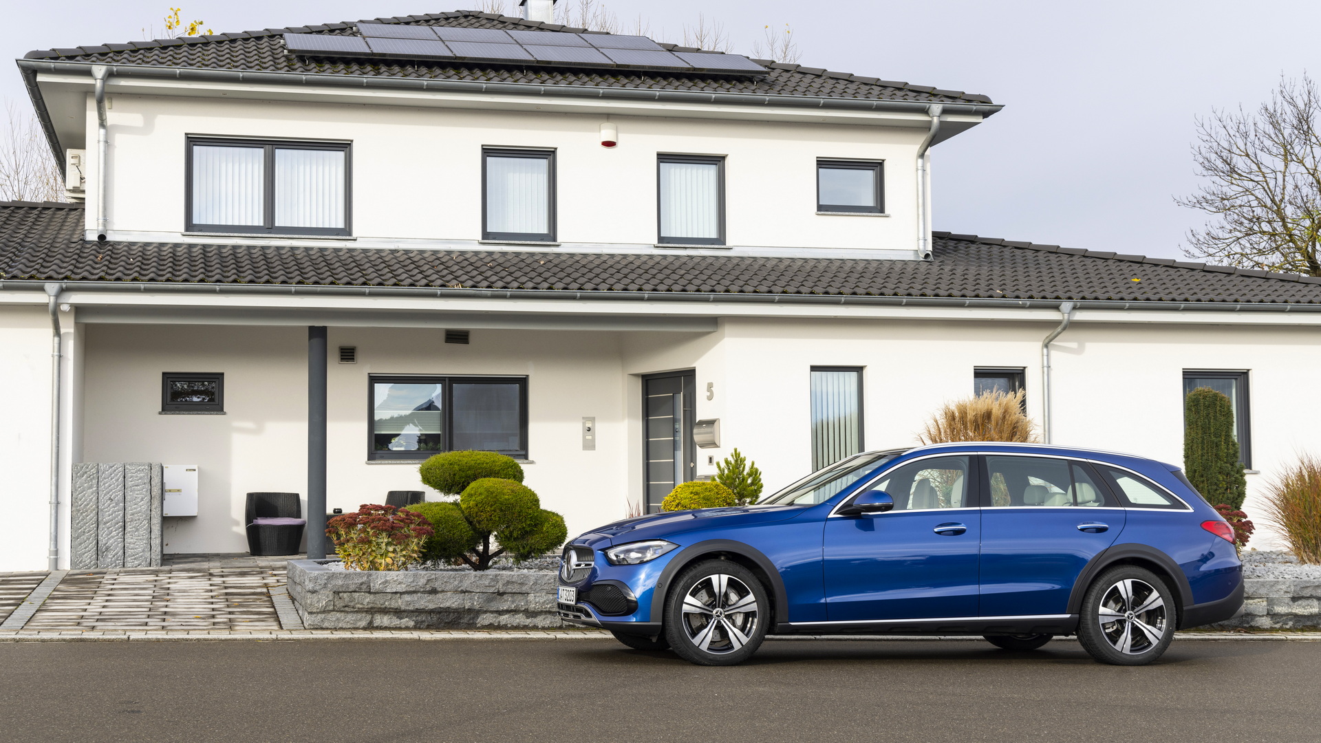 See The 2022 Mercedes-Benz C-Class All-Terrain From Every Angle And Next To The C-Class Wagon Too