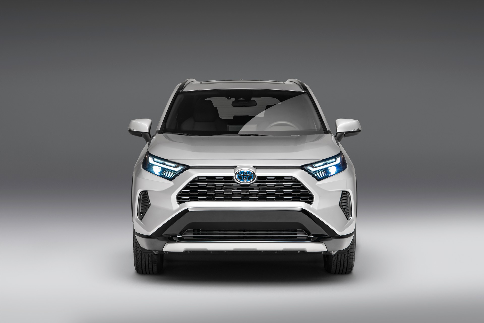 Toyota Gives 2022 RAV4 Some Minor Styling Updates And A New SE Hybrid Trim