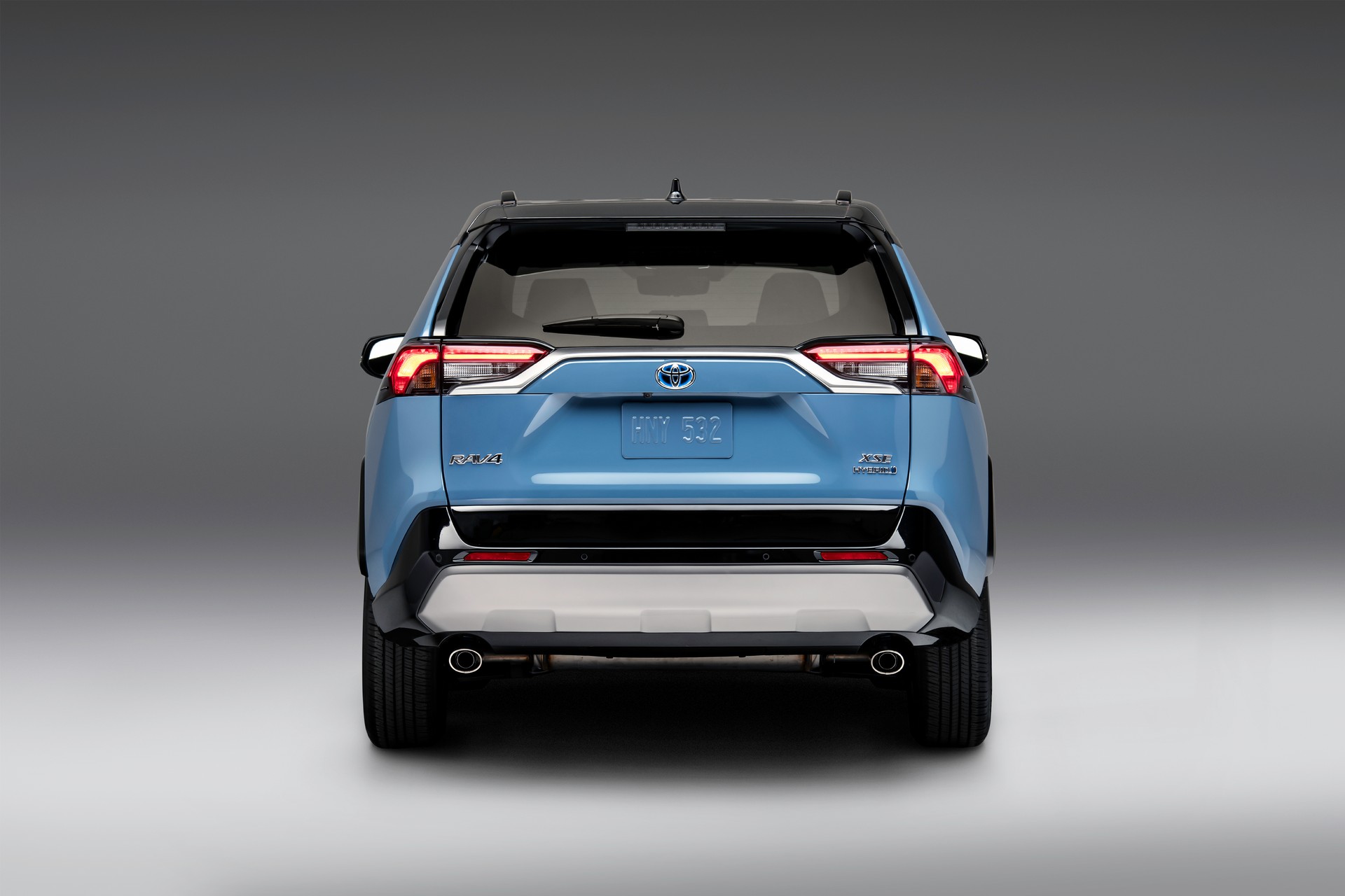 Toyota Gives 2022 RAV4 Some Minor Styling Updates And A New SE Hybrid Trim