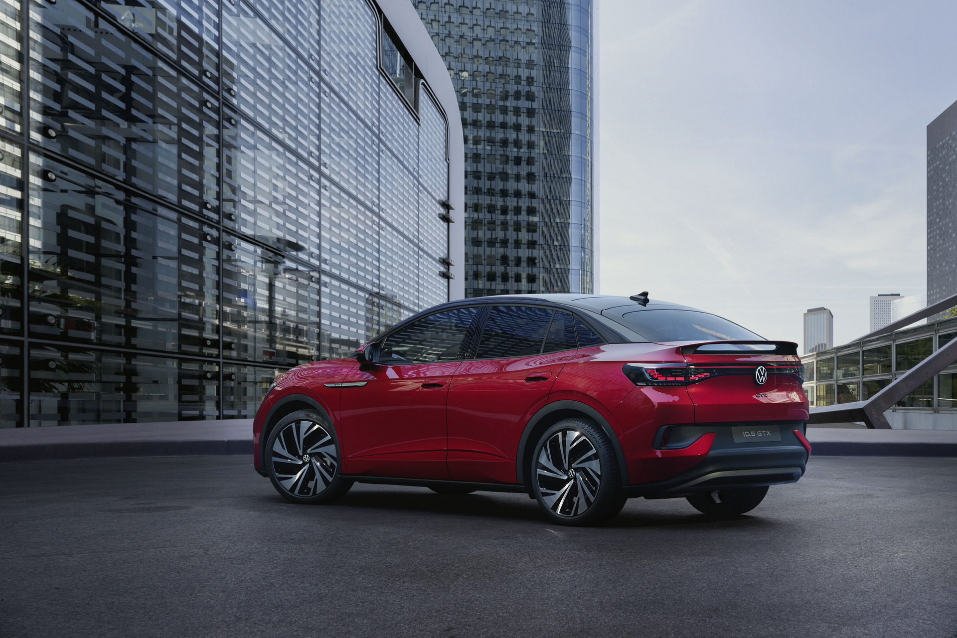 2022 VW ID.5 Is A Coupe-ified Electric SUV With A Sporty GTX Variant That Won’t Be Coming To U.S.