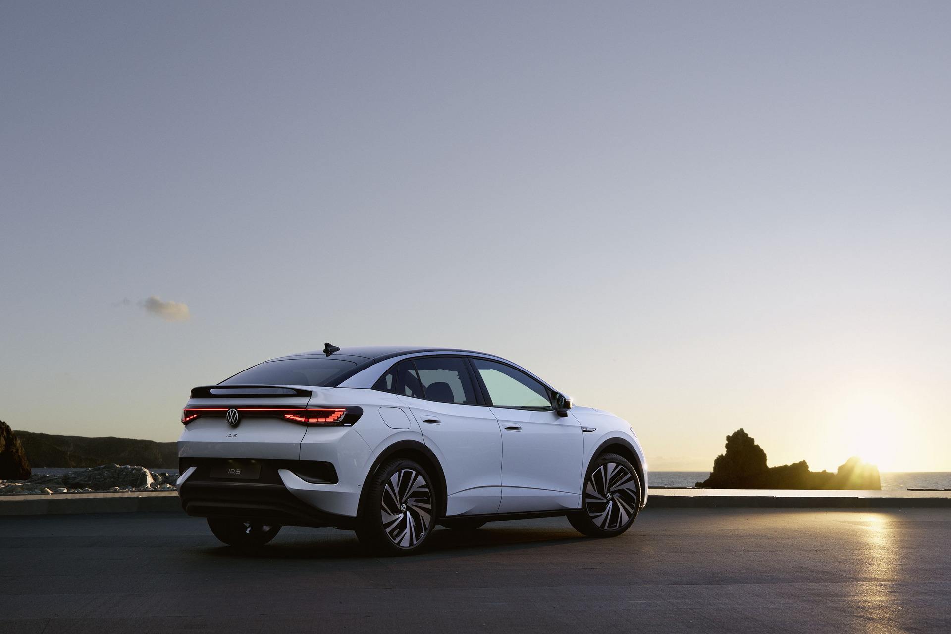 2022 VW ID.5 Is A Coupe-ified Electric SUV With A Sporty GTX Variant That Won’t Be Coming To U.S.