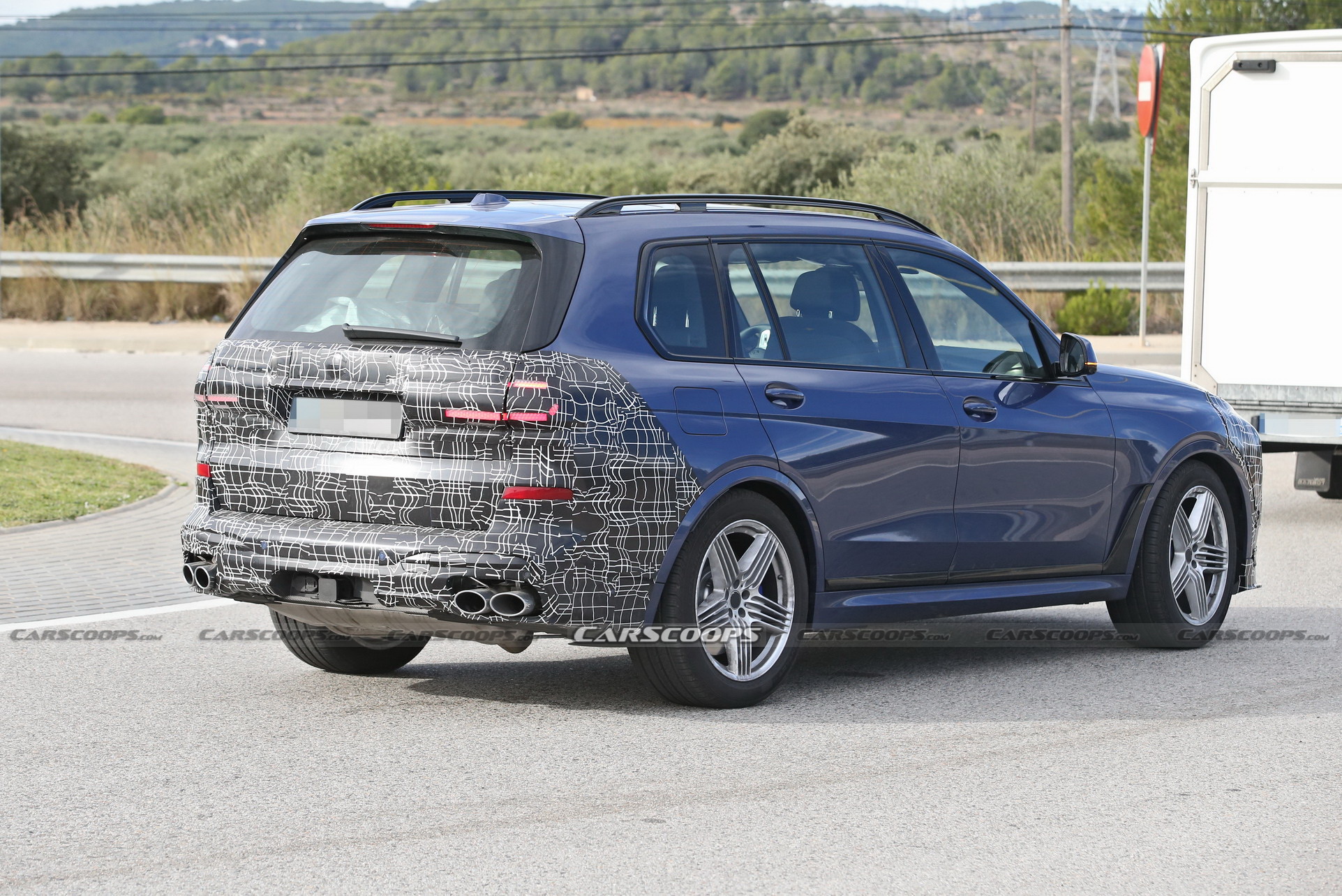 Are You Ready For The 2023 BMW X7 And Alpina XB7’s Divisive Face Lifts?