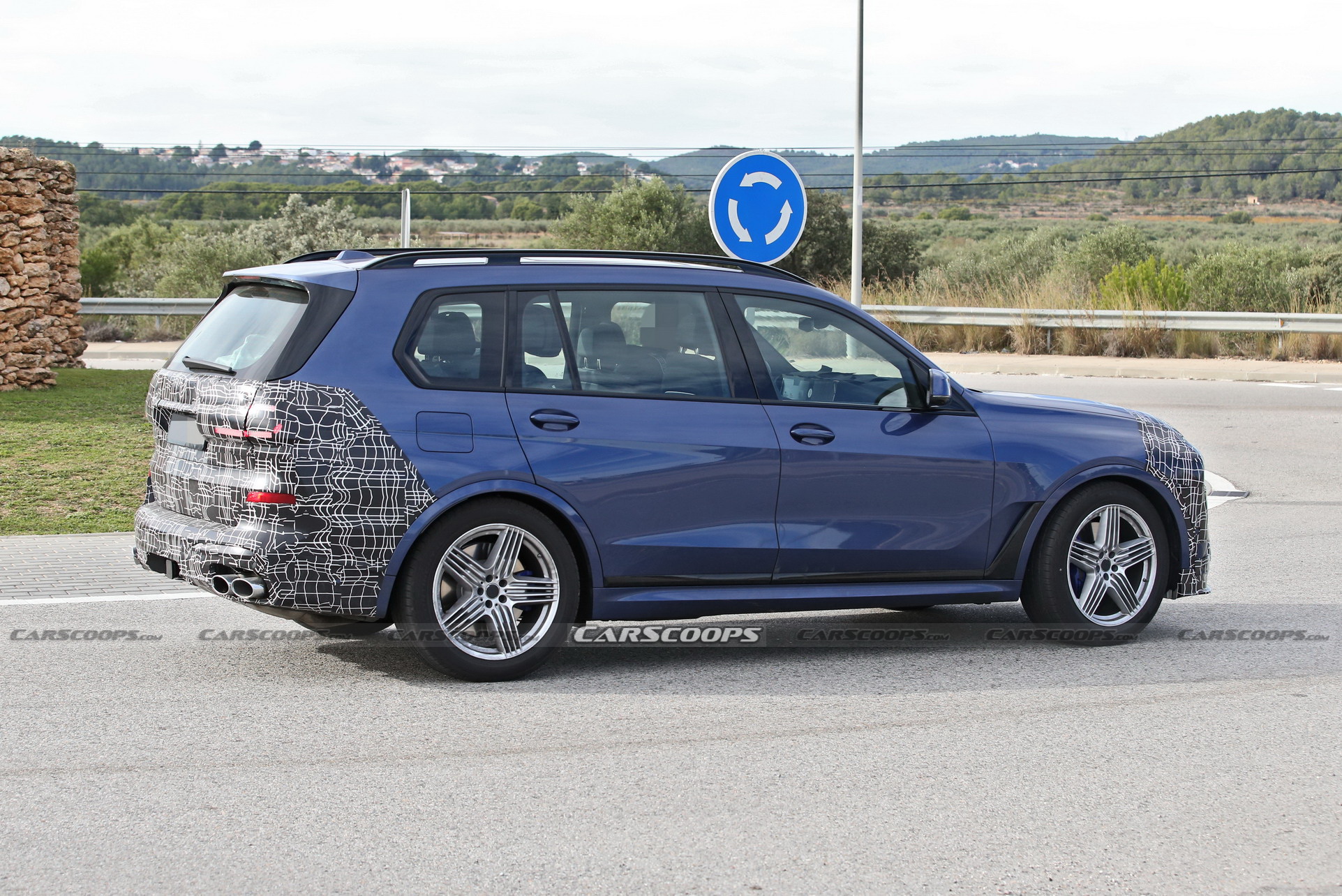 Are You Ready For The 2023 BMW X7 And Alpina XB7’s Divisive Face Lifts?