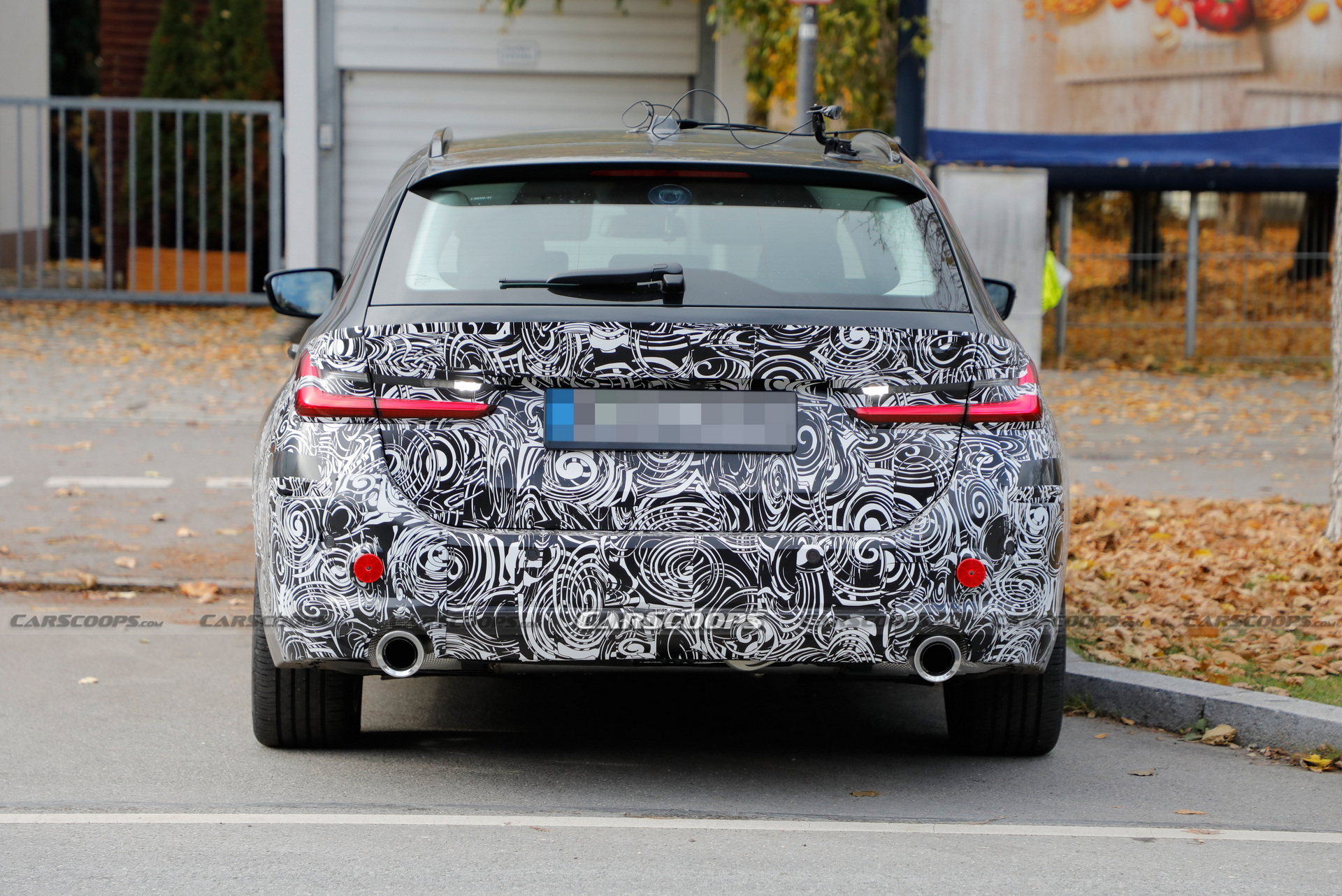 Facelifted 2023 BMW 3-Series Touring Spied For The First Time While Suffering Technical Issues