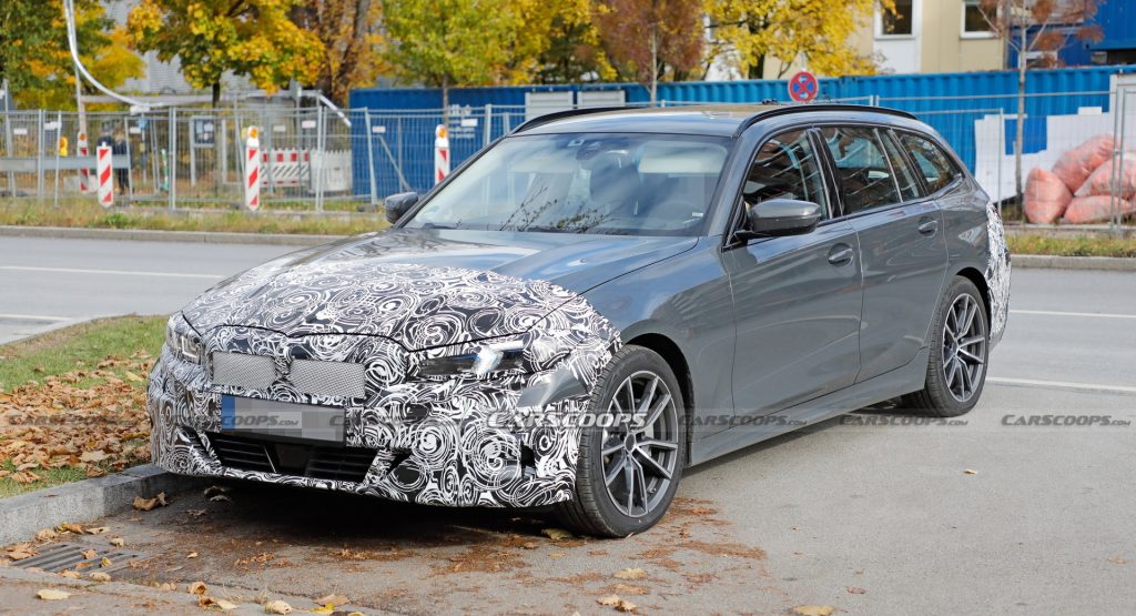  Facelifted 2023 BMW 3-Series Touring Spied For The First Time While Suffering Technical Issues