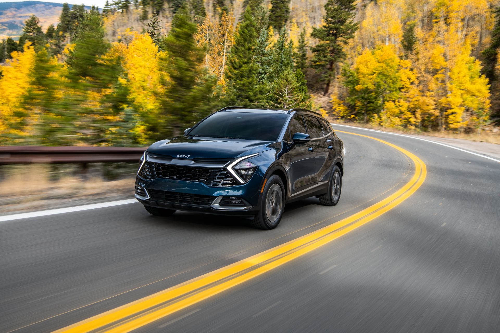 Kia’s 2023 Sportage Hybrid Makes 226 HP, Targets 39 MPG