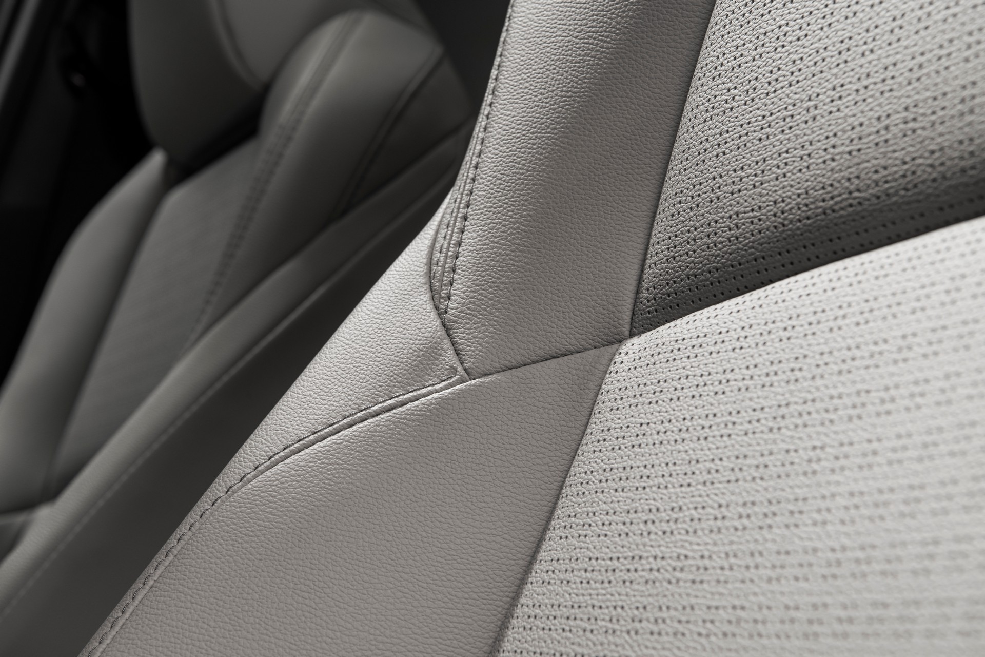 First Look: 2023 Toyota bZ4X Electric Crossover Debuts In U.S., Offers Up To 250 Mile Range