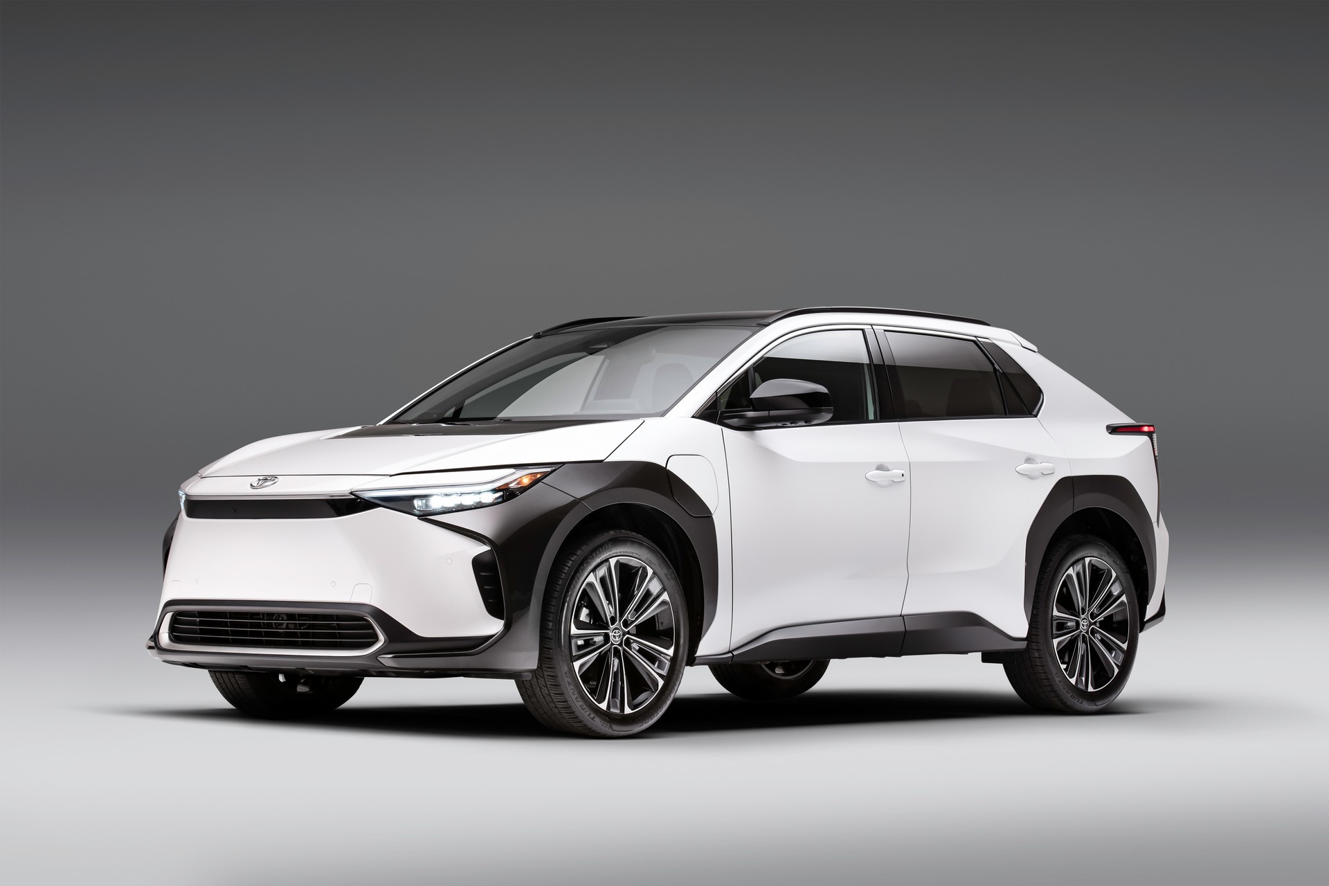 First Look: 2023 Toyota bZ4X Electric Crossover Debuts In U.S., Offers Up To 250 Mile Range