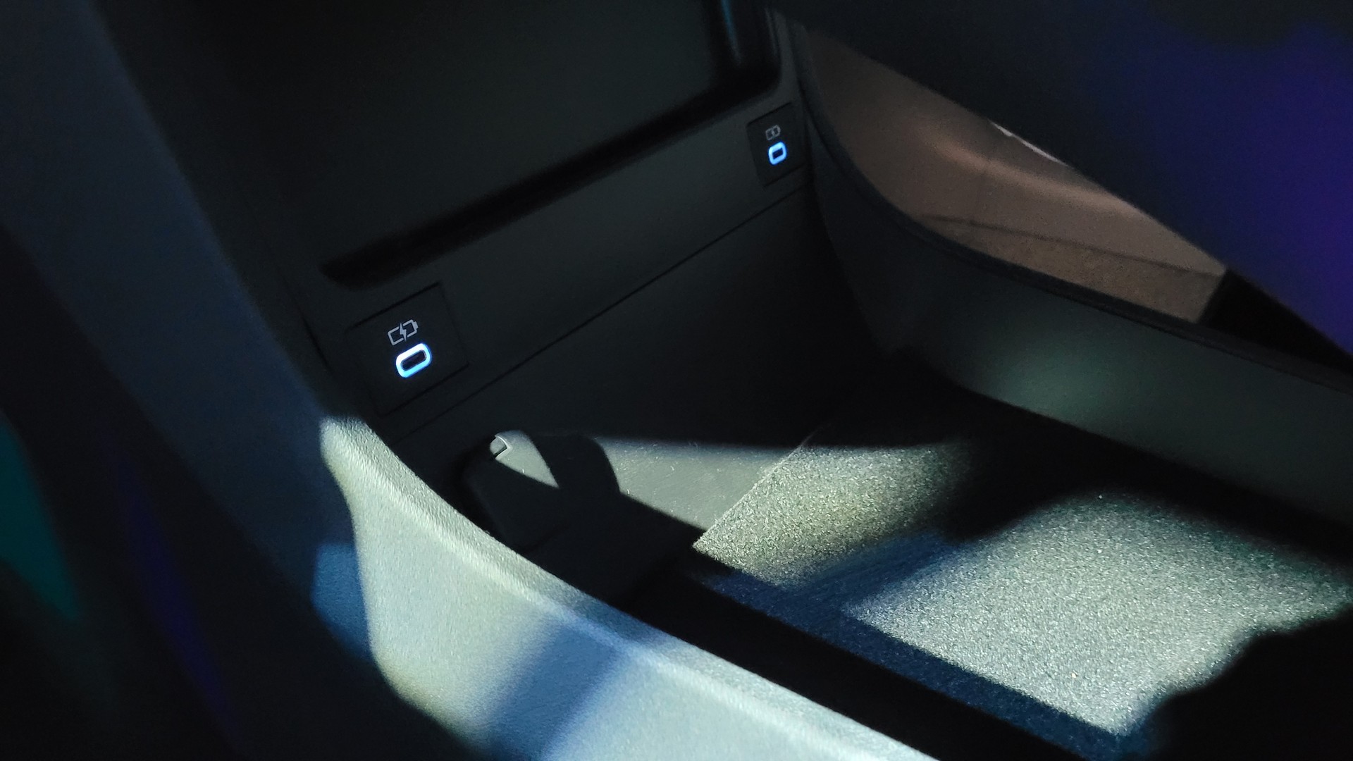 First Look: 2023 Toyota bZ4X Electric Crossover Debuts In U.S., Offers Up To 250 Mile Range