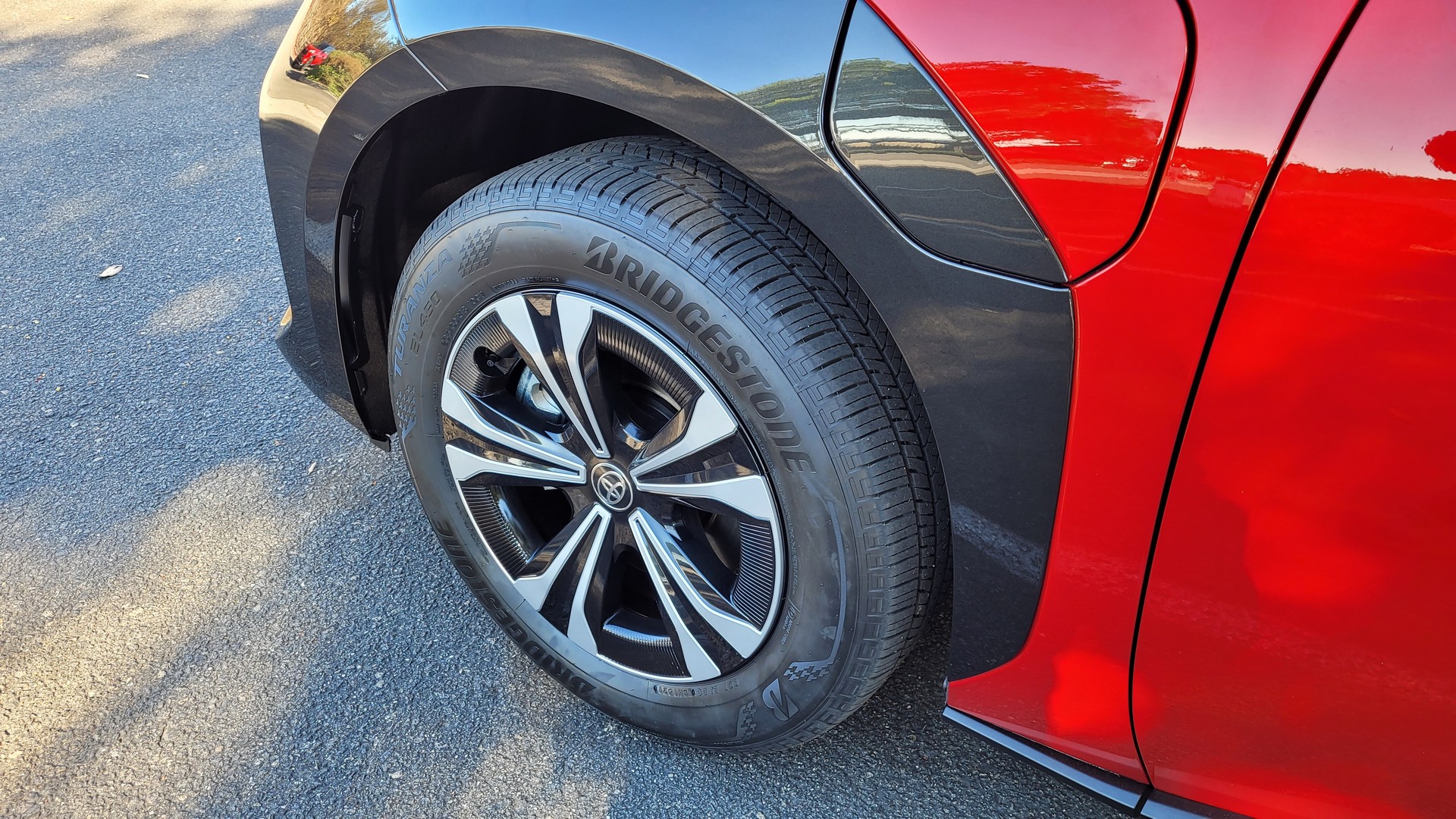 First Look: 2023 Toyota bZ4X Electric Crossover Debuts In U.S., Offers Up To 250 Mile Range