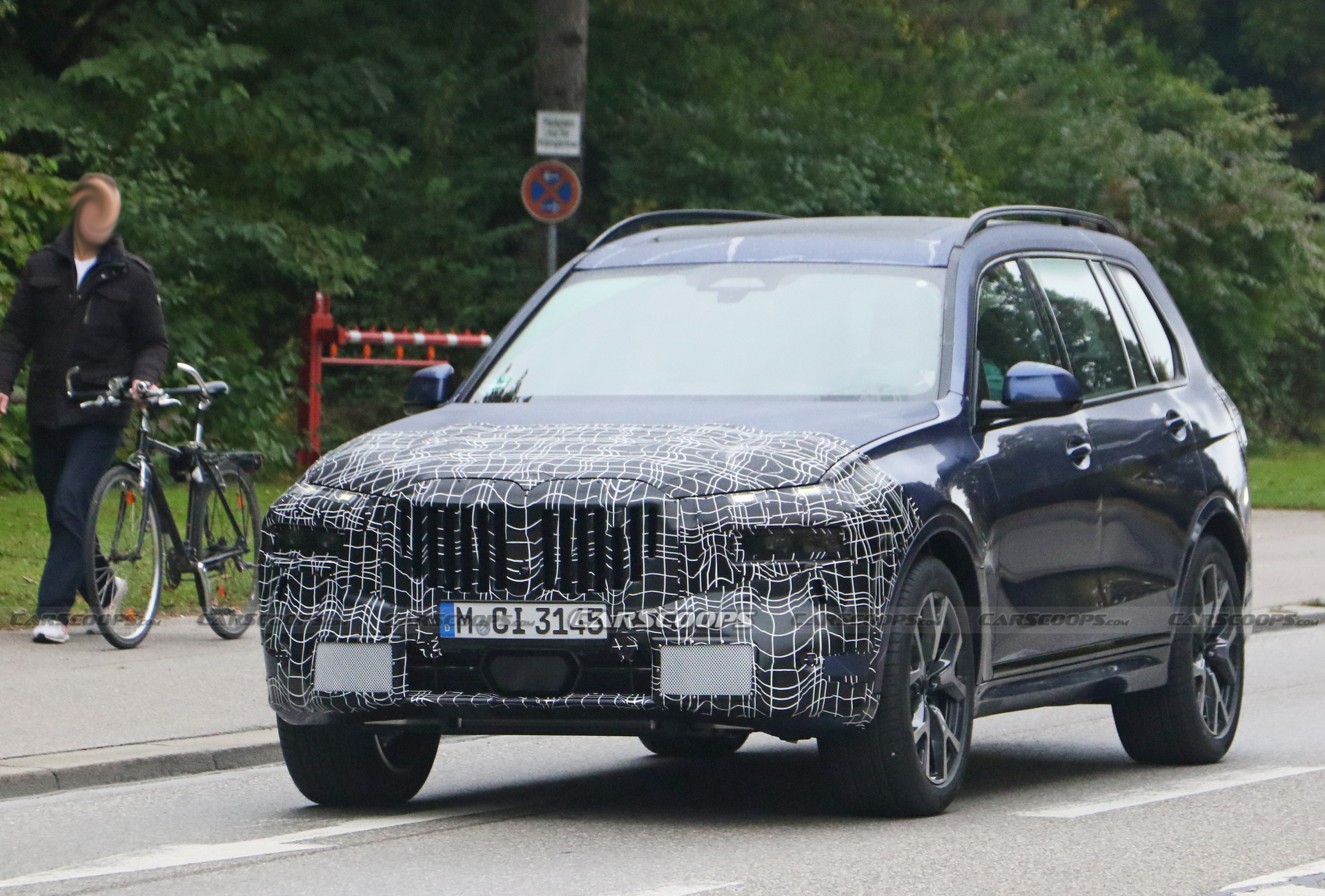 Are You Ready For The 2023 BMW X7 And Alpina XB7’s Divisive Face Lifts?