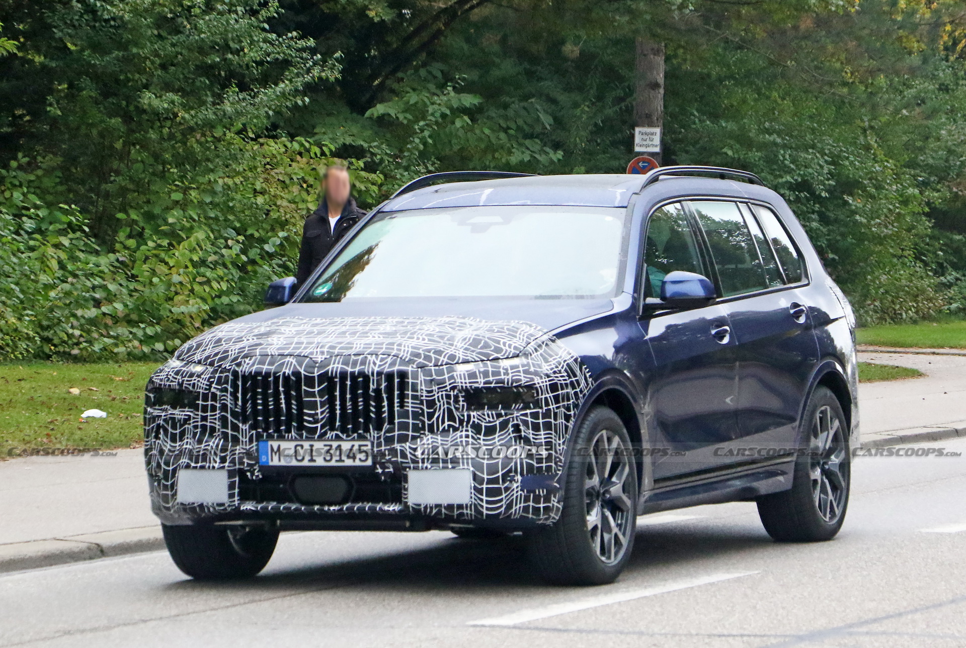 Are You Ready For The 2023 BMW X7 And Alpina XB7’s Divisive Face Lifts?