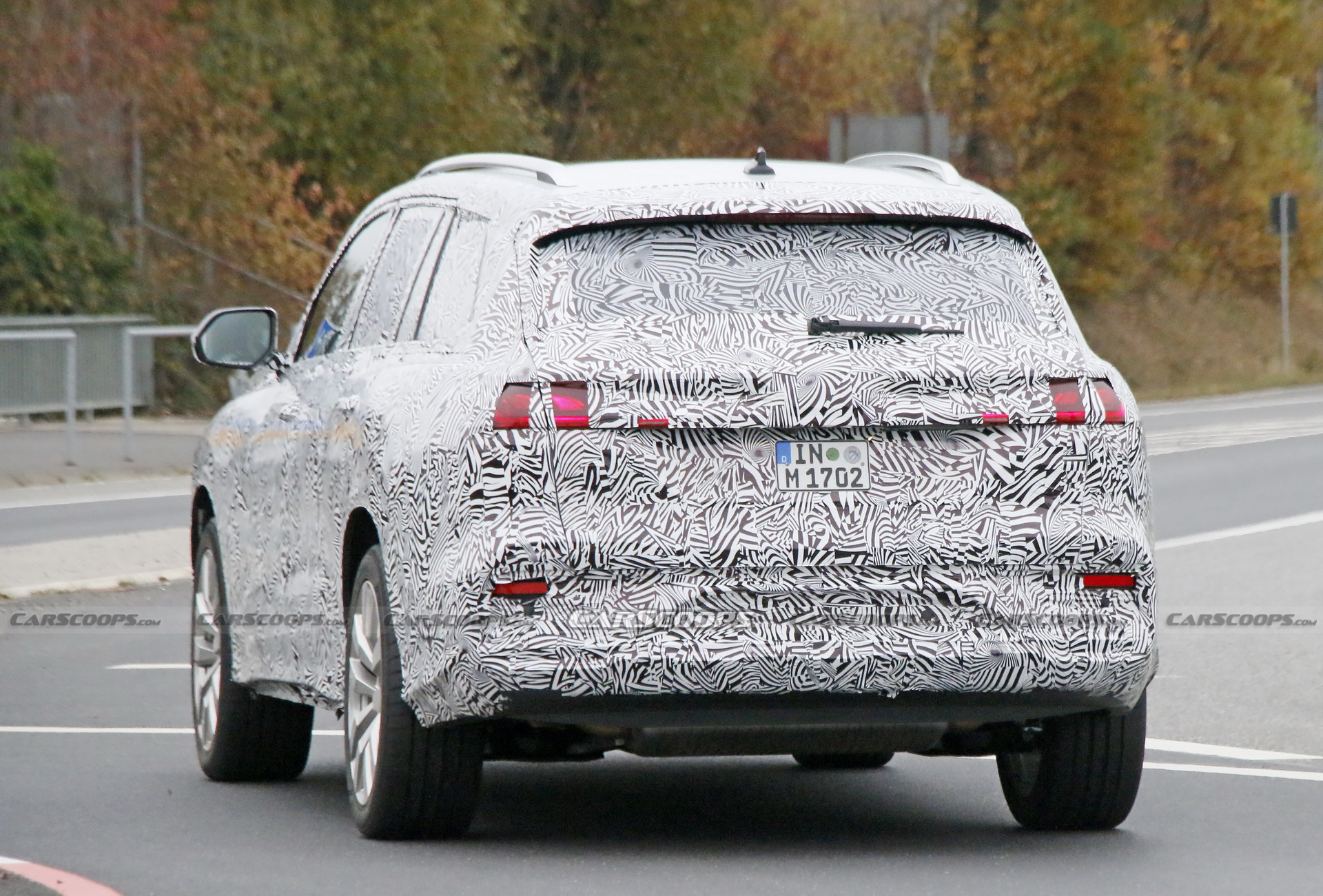 Audi Q9 Spied Alongside Another Large SUV With VW Atlas Body Parts, Could Be China-Specific