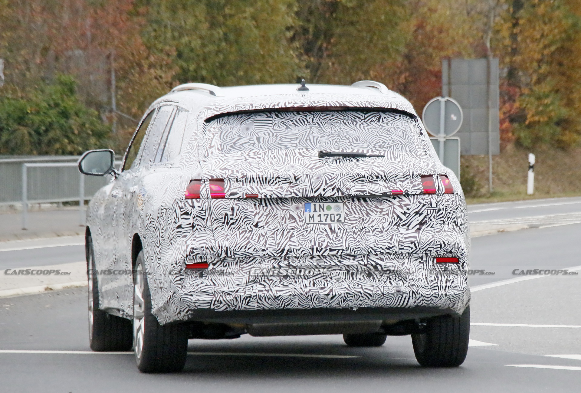 Audi Q9 Spied Alongside Another Large SUV With VW Atlas Body Parts, Could Be China-Specific