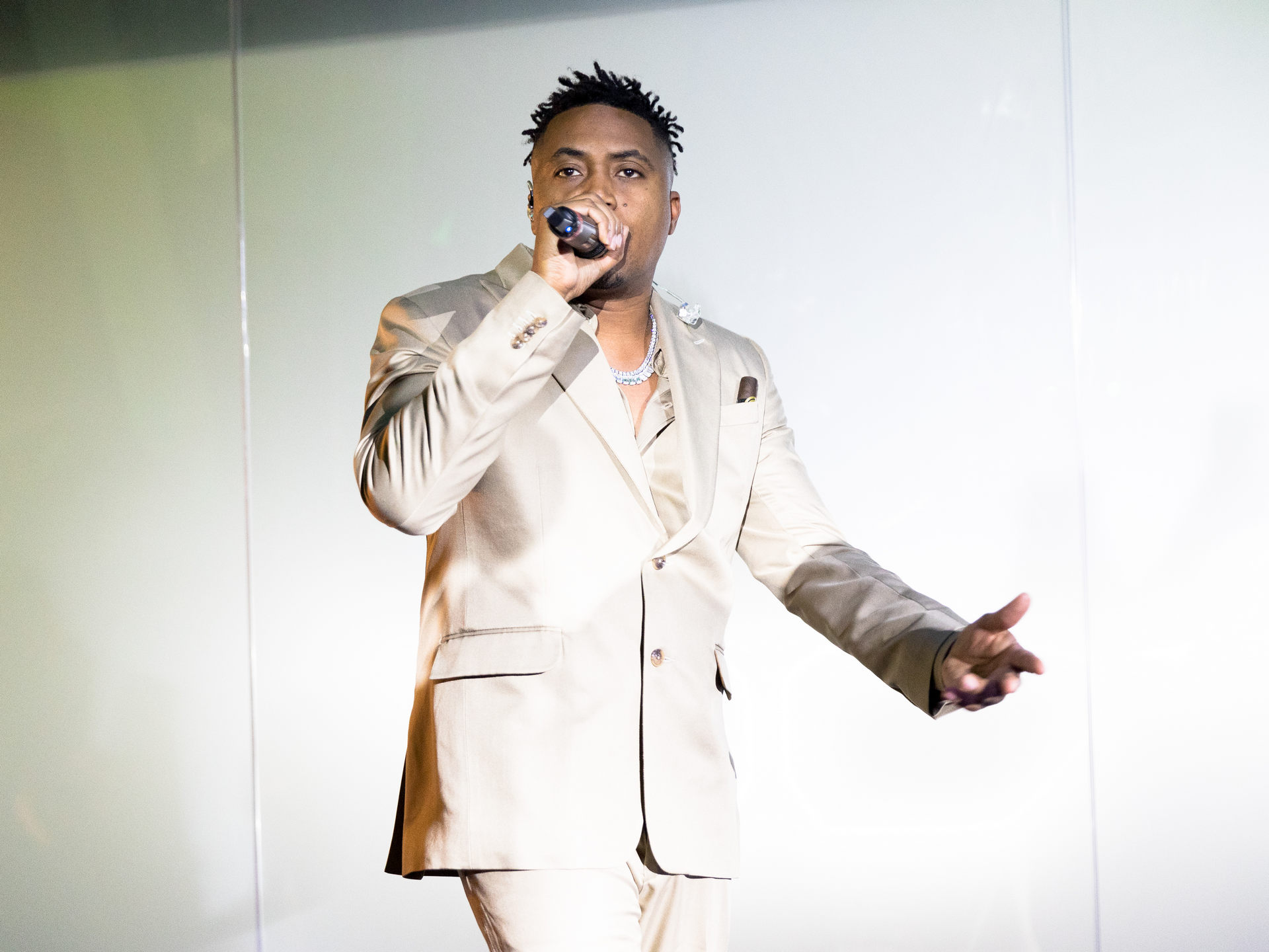 BMW Gets Nas To Unveil Concept XM At Art Basel Show In Miami