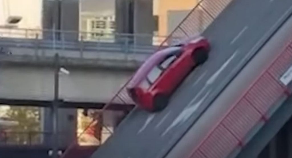  Belgian Family Escape Injury After Car Falls Off From Opening Bridge