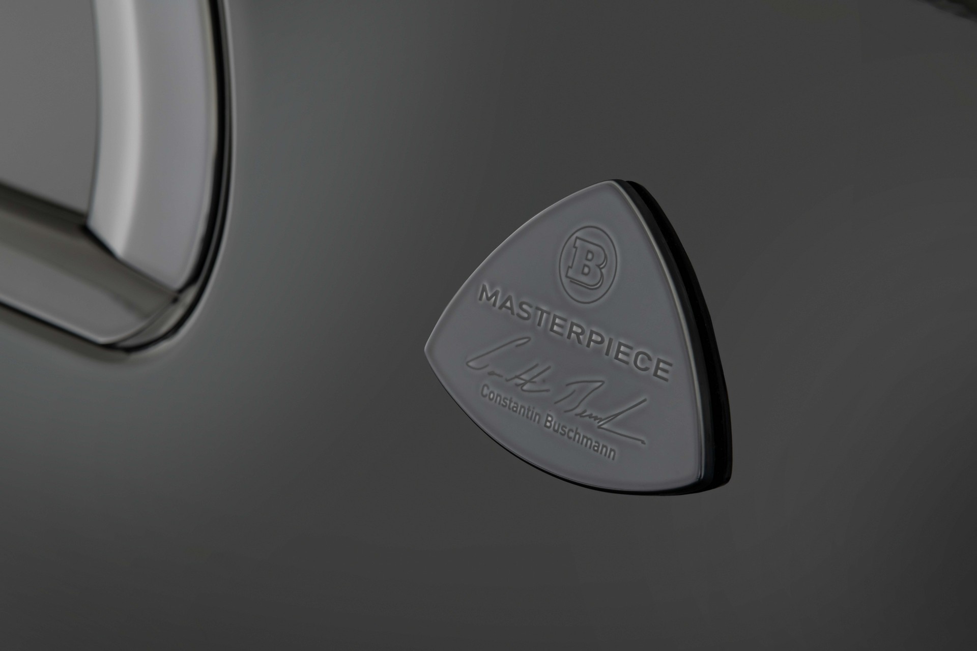 Brabus Gives The Mercedes-Maybach GLS 789 HP And An Interior Worthy Of Halloween