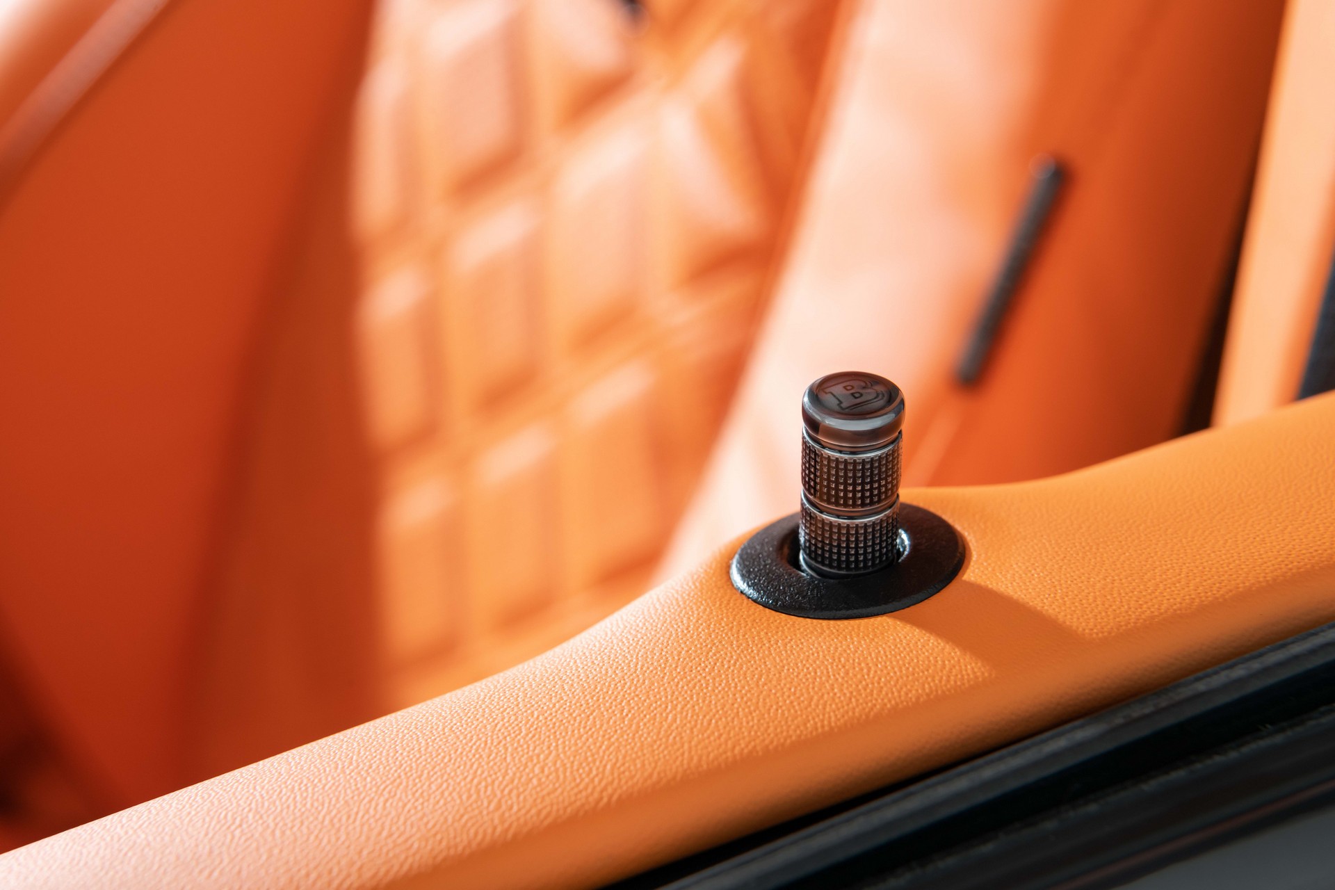 Brabus Gives The Mercedes-Maybach GLS 789 HP And An Interior Worthy Of Halloween