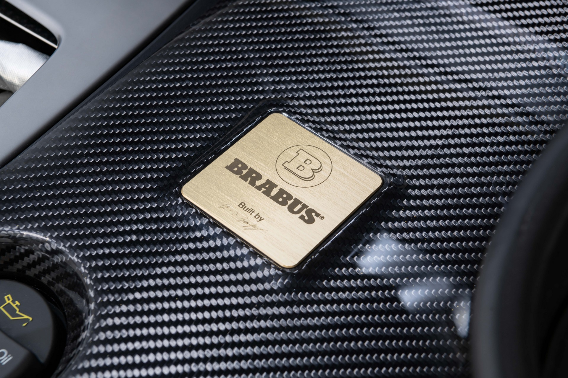 Brabus Gives The Mercedes-Maybach GLS 789 HP And An Interior Worthy Of Halloween