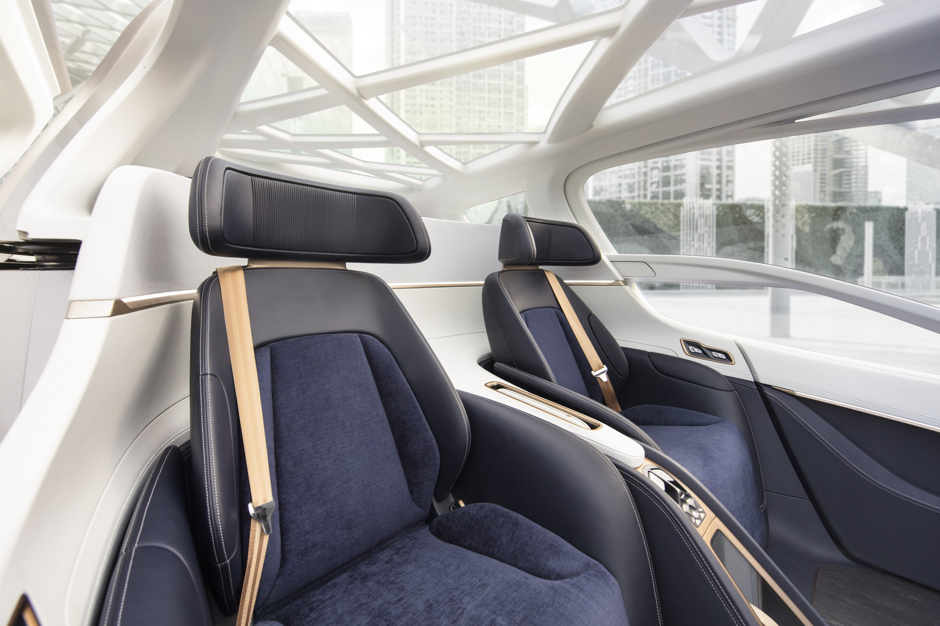 Buick Smart Pod Is A Futuristic Luxury Minivan Concept That Could’ve Been Designed By Porsche