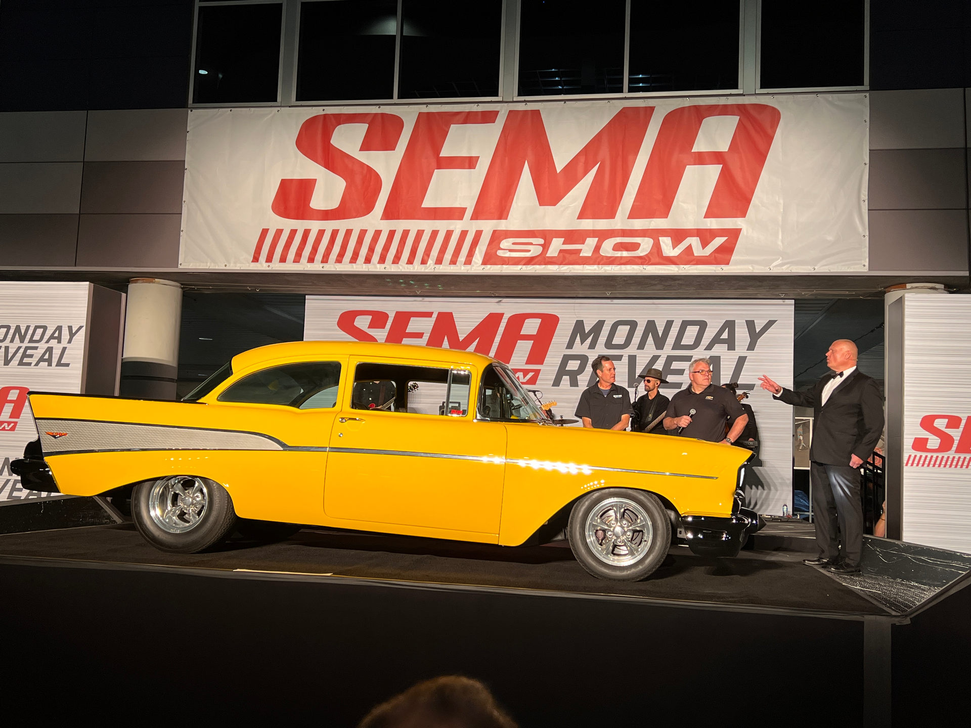 Chevrolet Debuts Corvette Z06 At SEMA Alongside The Beast And Hot Rod Magazine’s Project X
