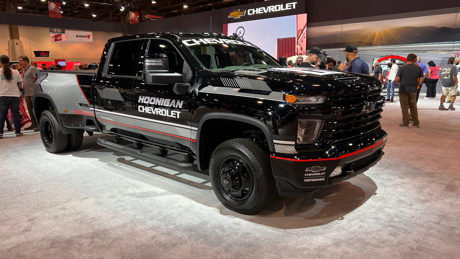 Chevrolet Debuts Corvette Z06 At SEMA Alongside The Beast And Hot Rod Magazine’s Project X