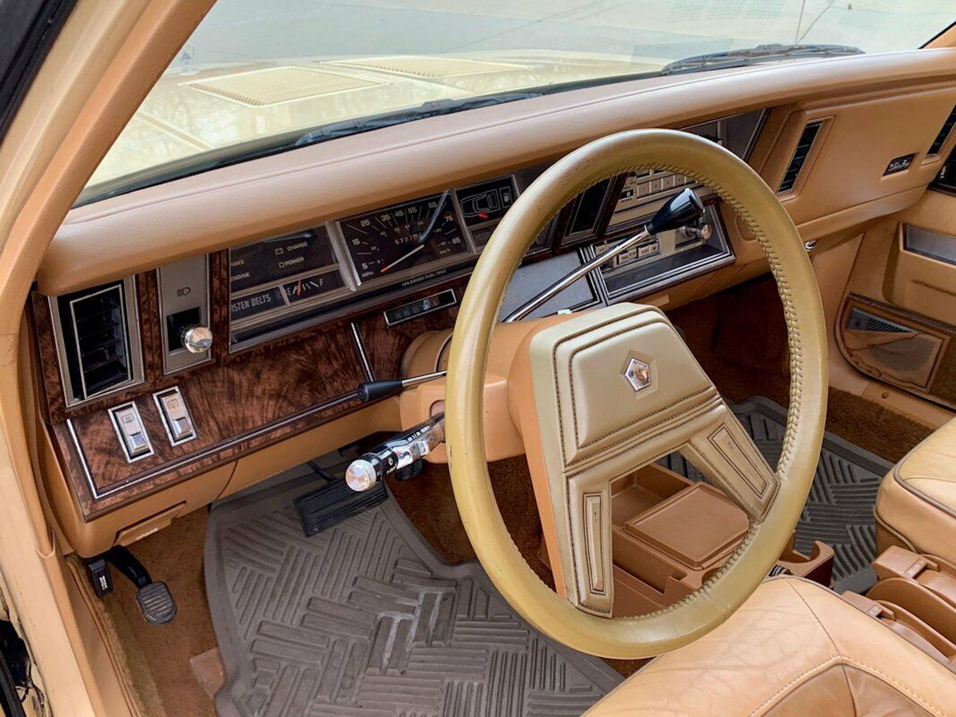 For $10,900, Will This 15k Mile 1985 Chrysler Town & Country Give You Wood?
