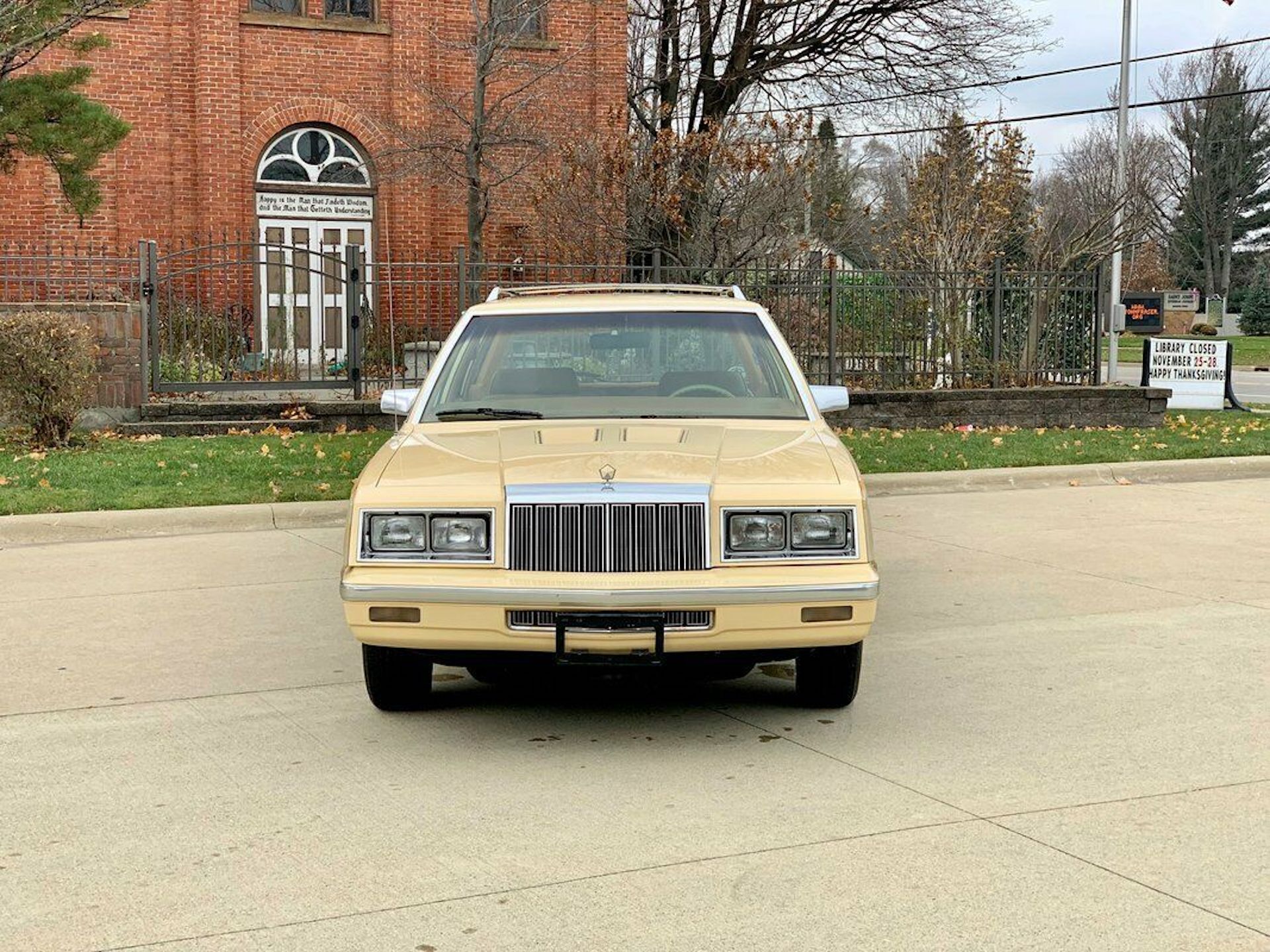 For $10,900, Will This 15k Mile 1985 Chrysler Town & Country Give You Wood?
