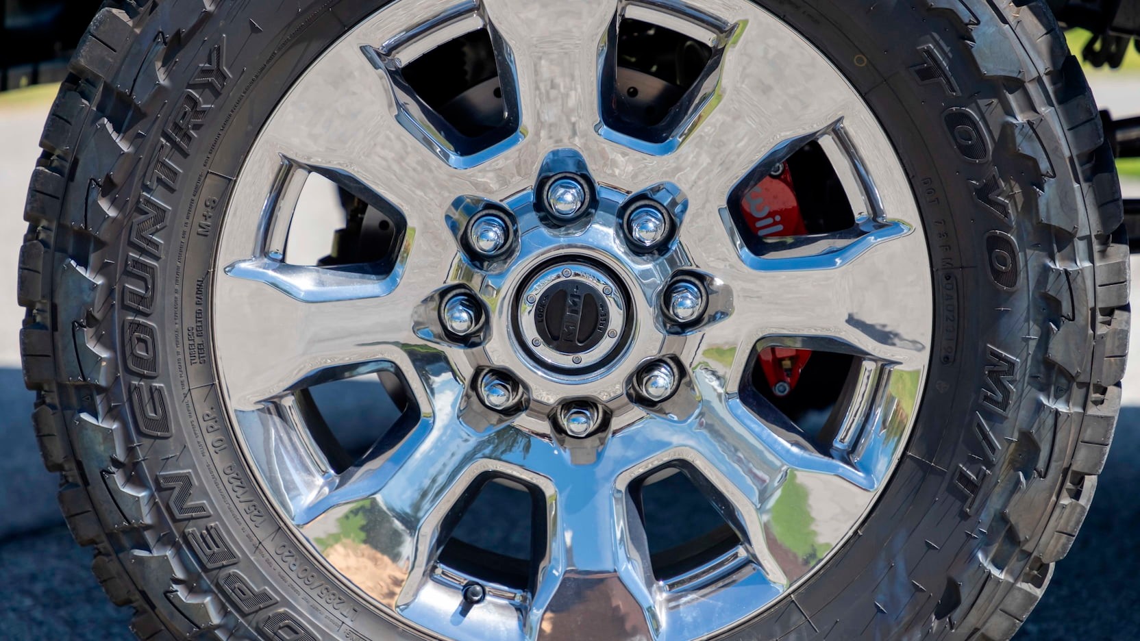 This Custom Ford Bronco Is Part Classic, Part Super Duty And All Awesome