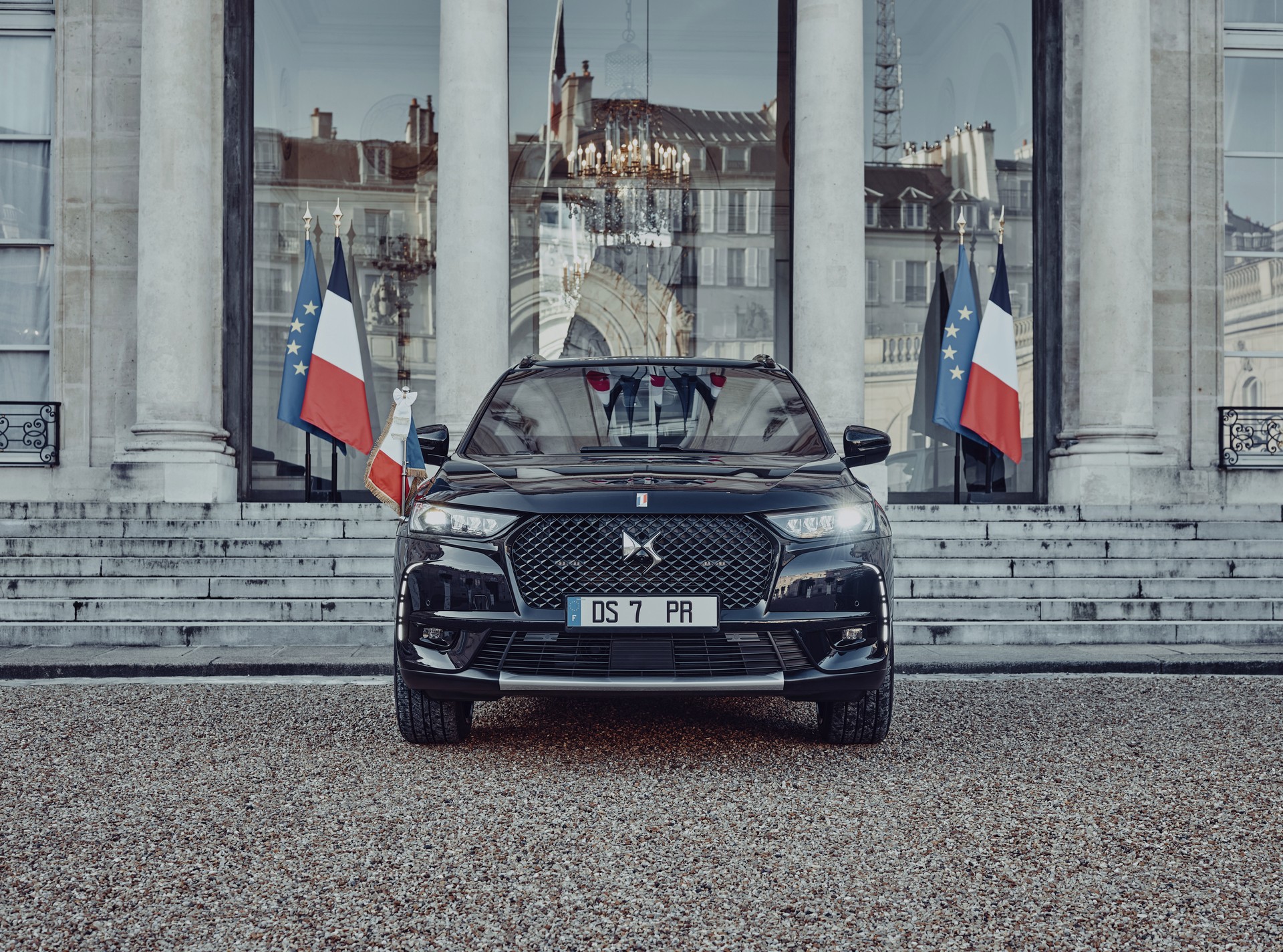 Meet France’s New Presidential Ride, The DS 7 Crossback Elysee