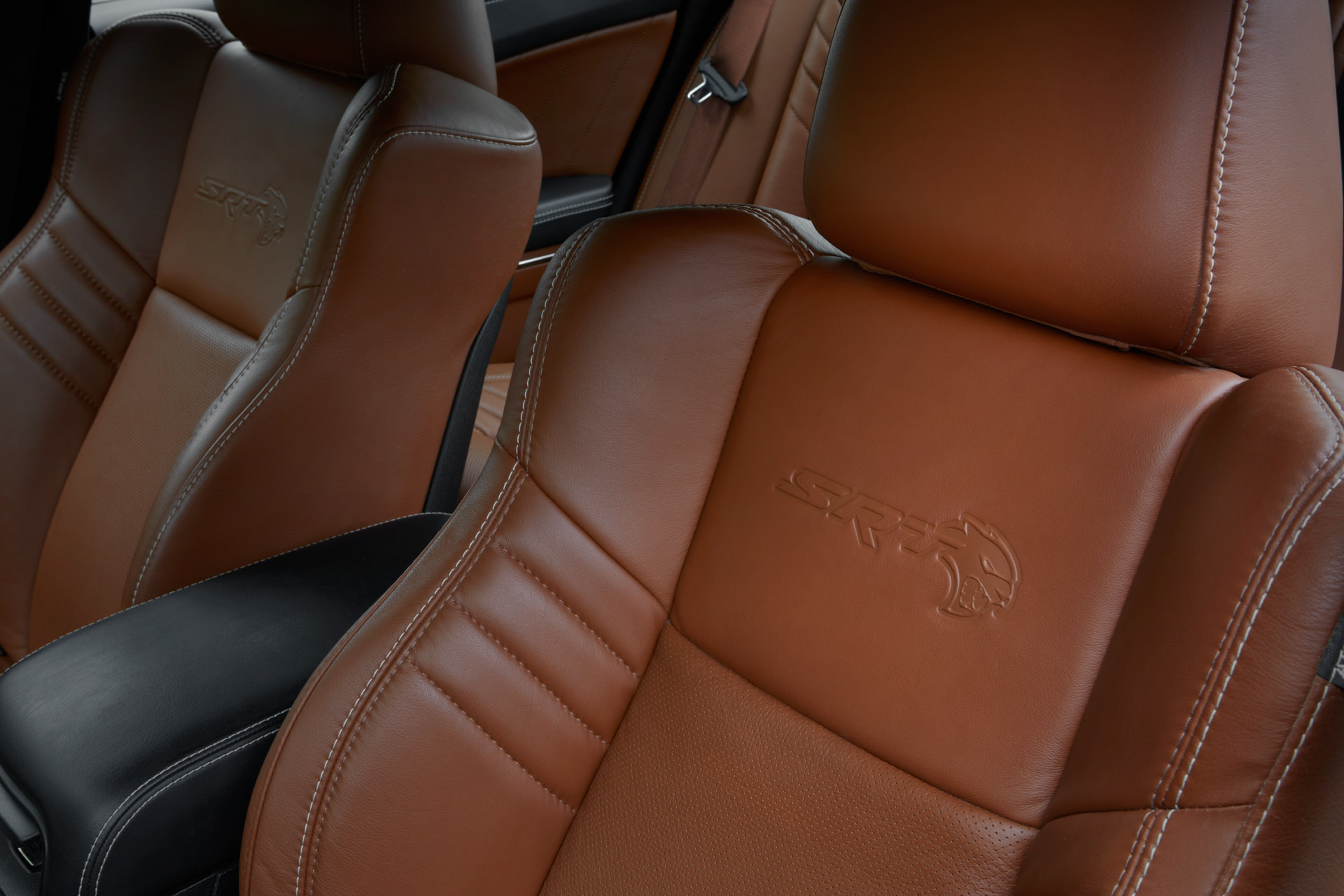 Dodge “Jailbreak” Package Springs New Color Combos, Bumps 2022 Hellcat Redeye Widebodies To 807 HP