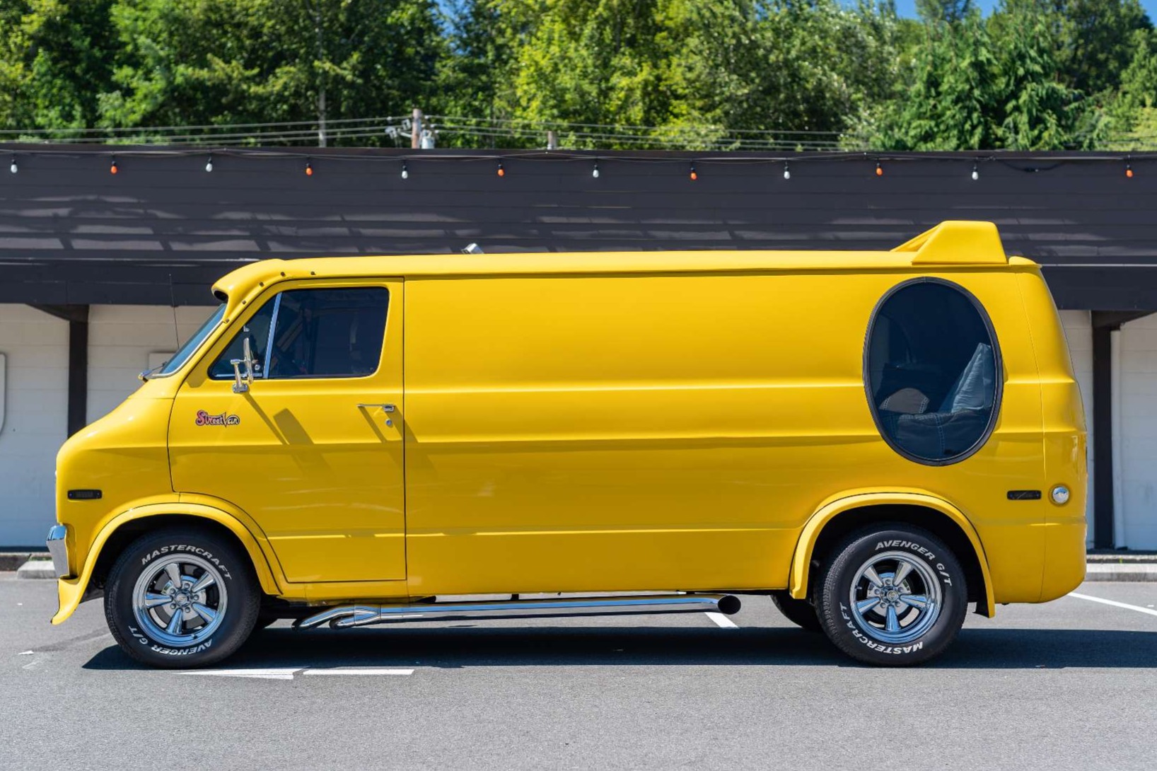 Men Of ’70s Culture, Here’s Your Chance To Own A Dodge Shag Wagon