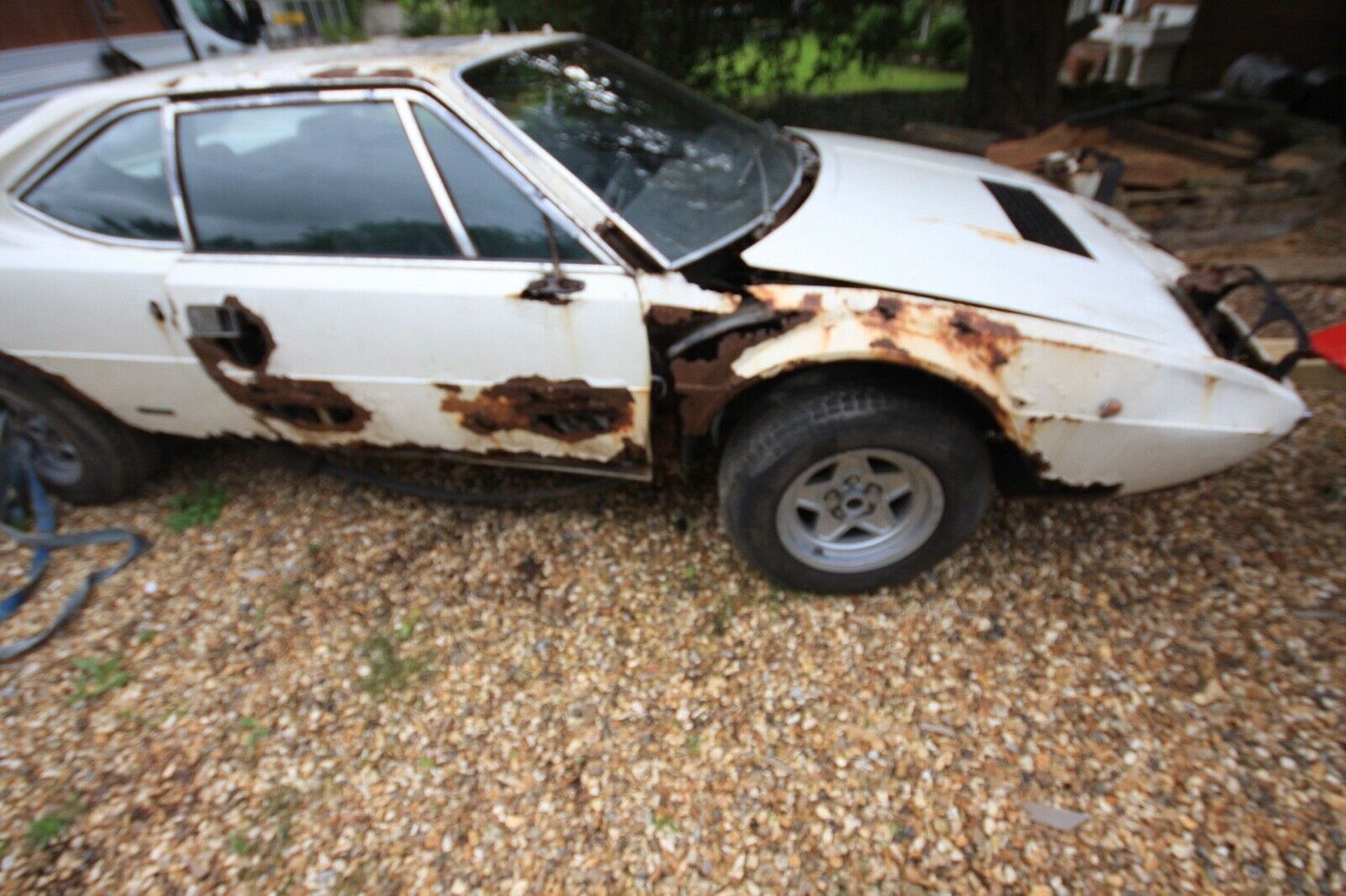 Would You Pay $20k For The World’s Rustiest (And Engine-less) Ferrari?