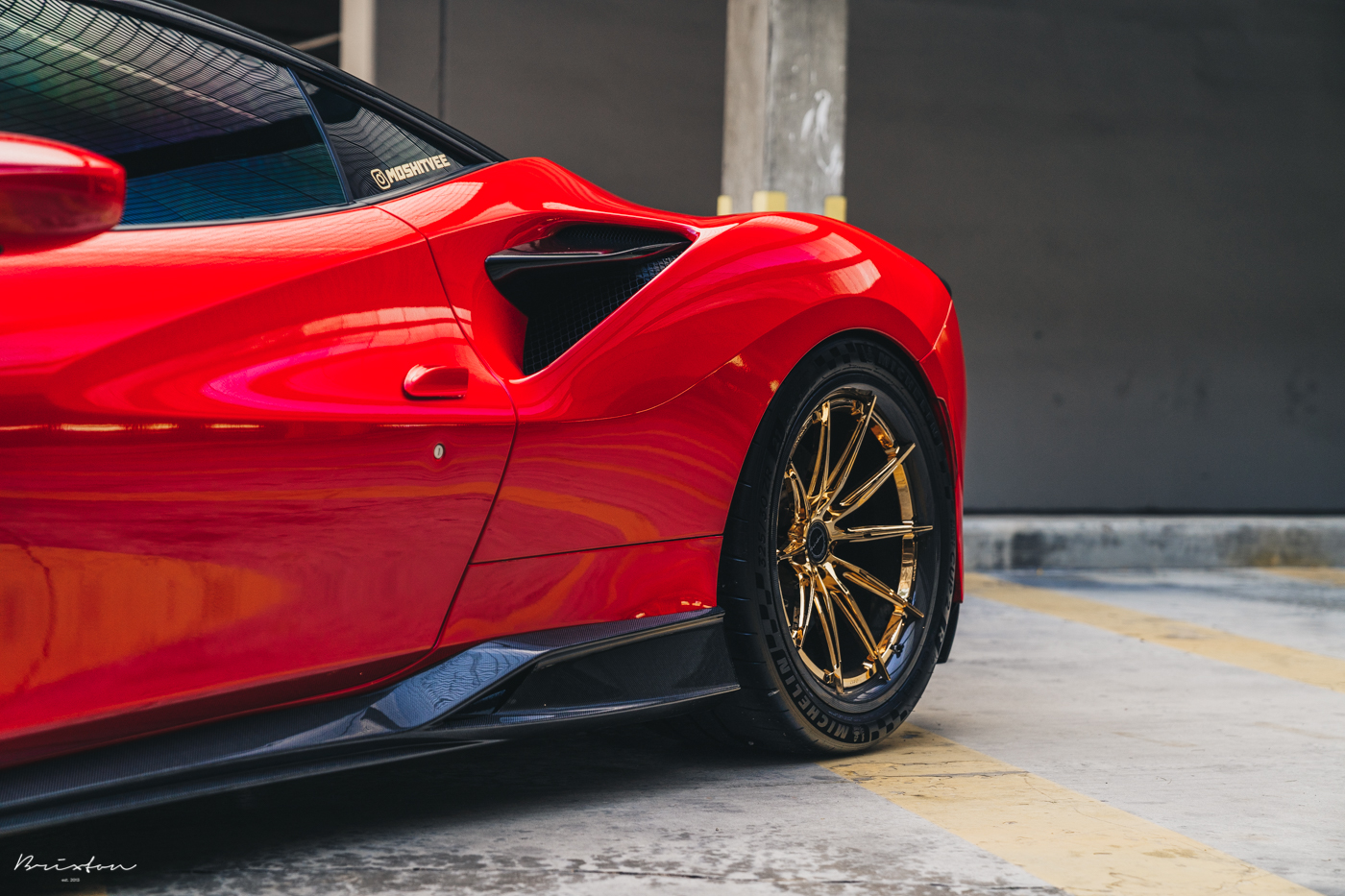 Ferrari F8 Tributo Glistens With Gold Wheels