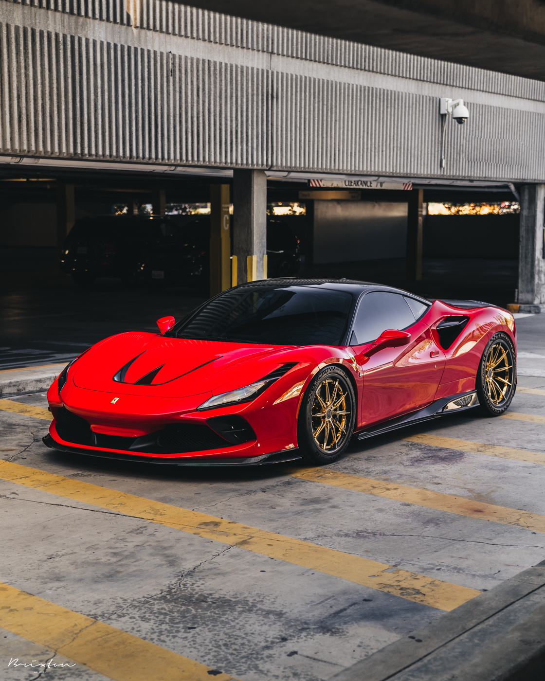 Ferrari F8 Tributo Glistens With Gold Wheels