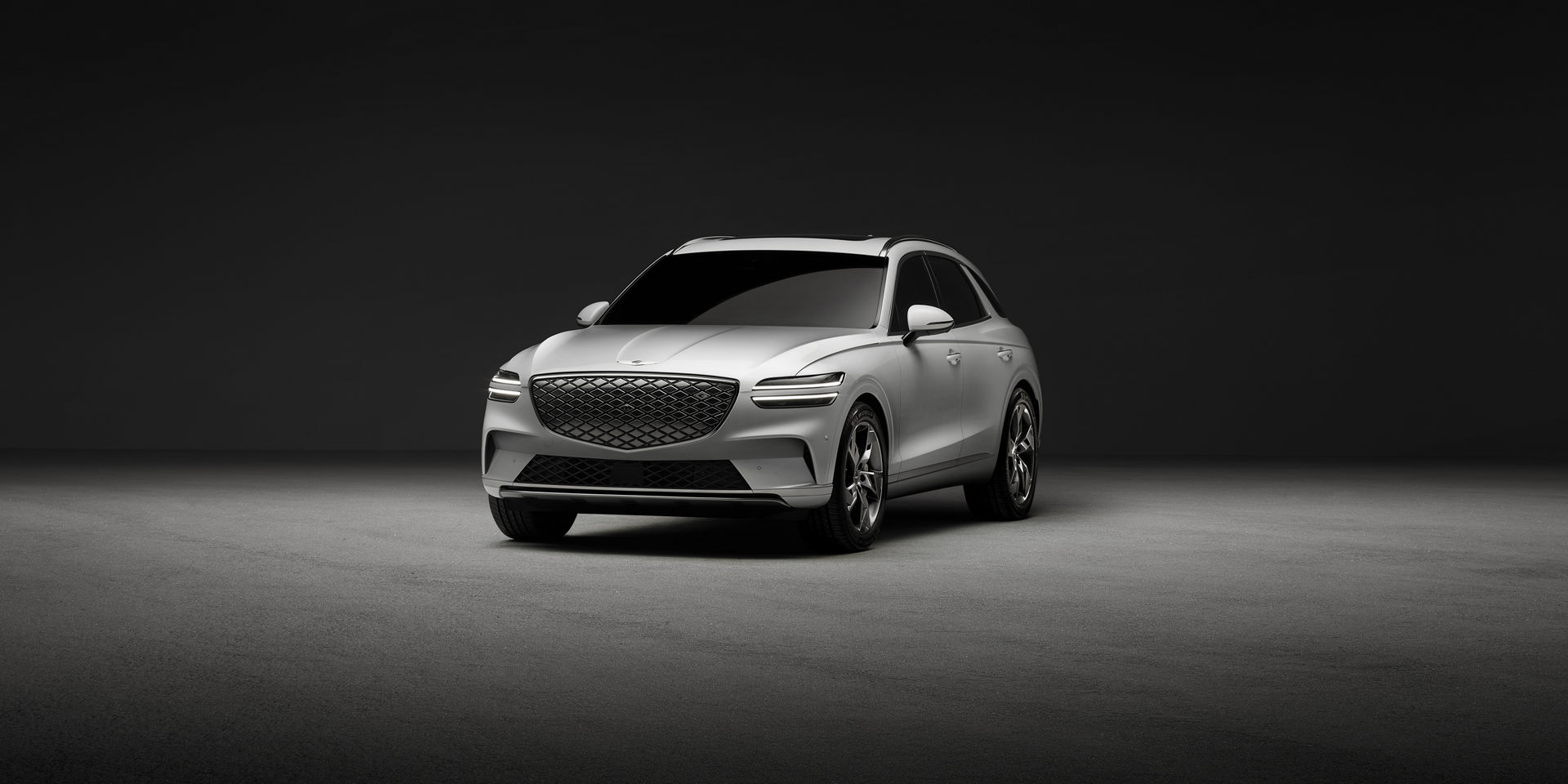 2022 Genesis Electrified GV70 Has 482 HP And 800-Volt Charging Technology