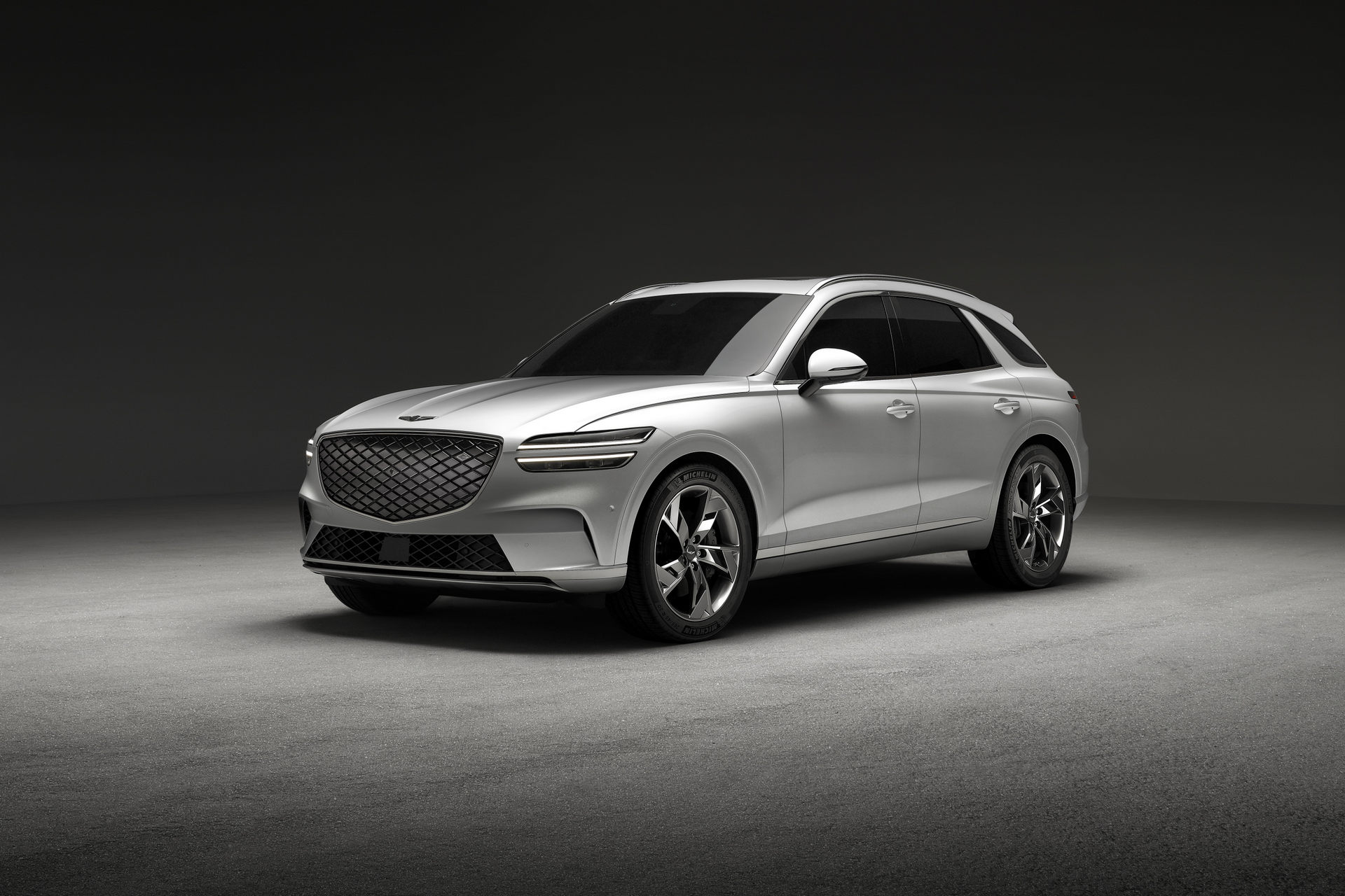2022 Genesis Electrified GV70 Has 482 HP And 800-Volt Charging Technology