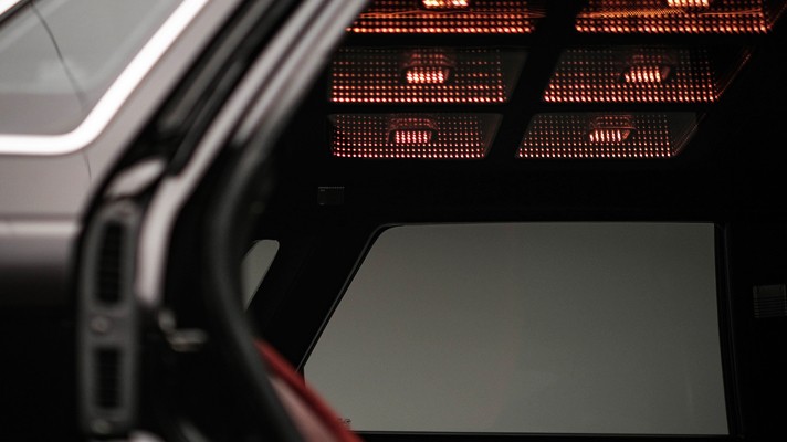 Hyundai Grandeur EV Is A Retrofuturistic Electric Concept Based On A 1980s Design