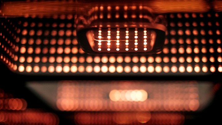 Hyundai Grandeur EV Is A Retrofuturistic Electric Concept Based On A 1980s Design