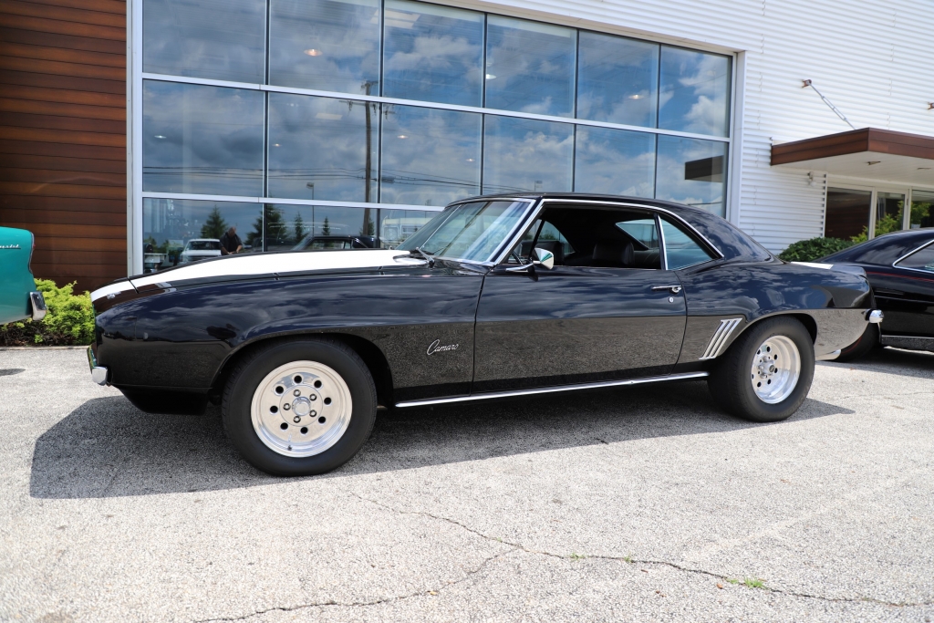 Joe Rogan’s 1969 Camaro Restomod Has An 860 HP Supercharged LSA V8