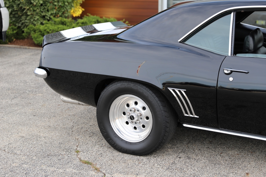 Joe Rogan’s 1969 Camaro Restomod Has An 860 HP Supercharged LSA V8