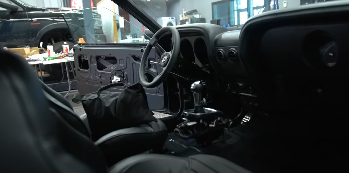 Country Music Star Keith Urban Shows His 1969 Ford Mustang Restomod At SEMA