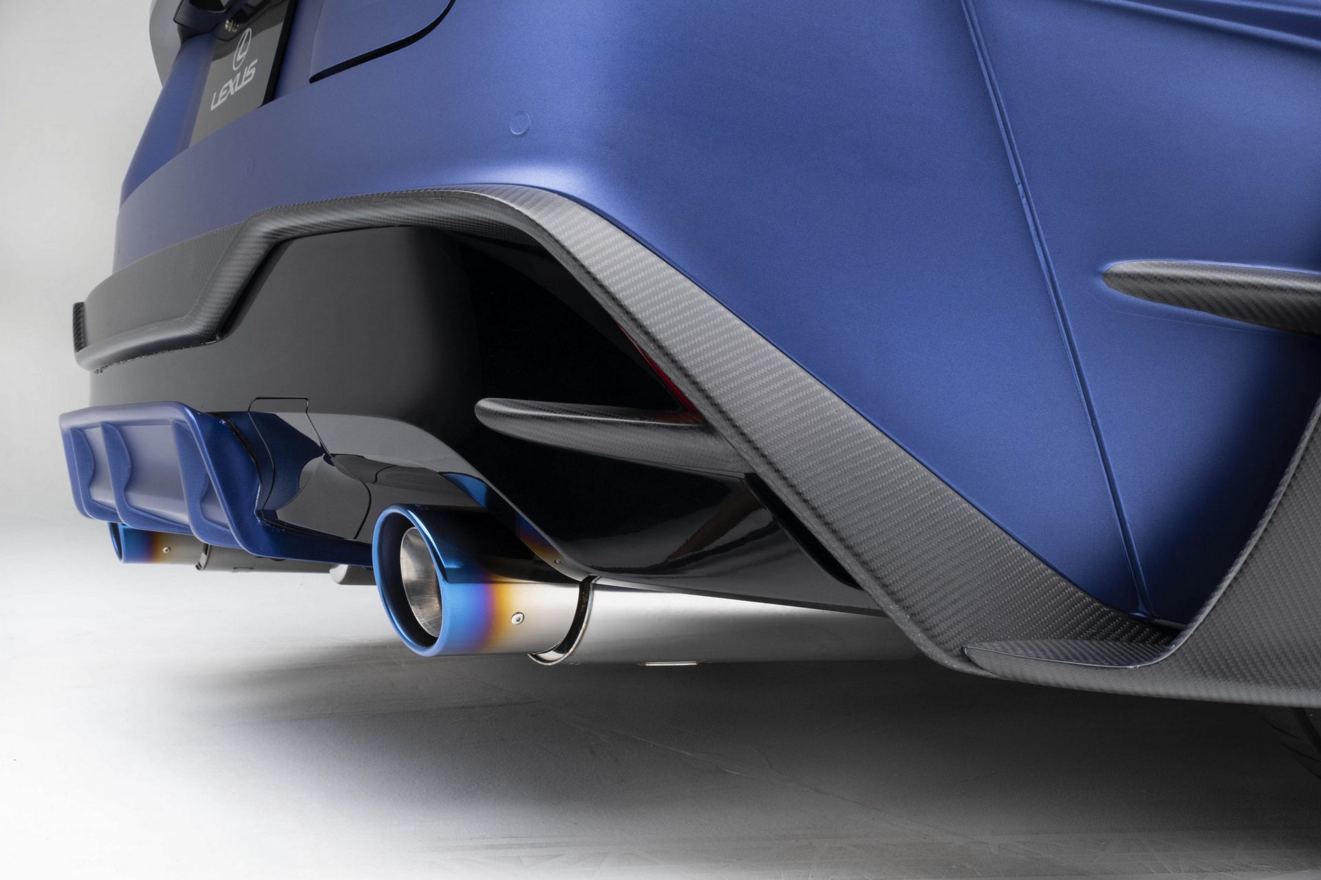 Lexus Showcases Custom IS 500 And IS 350 F Sport At SEMA